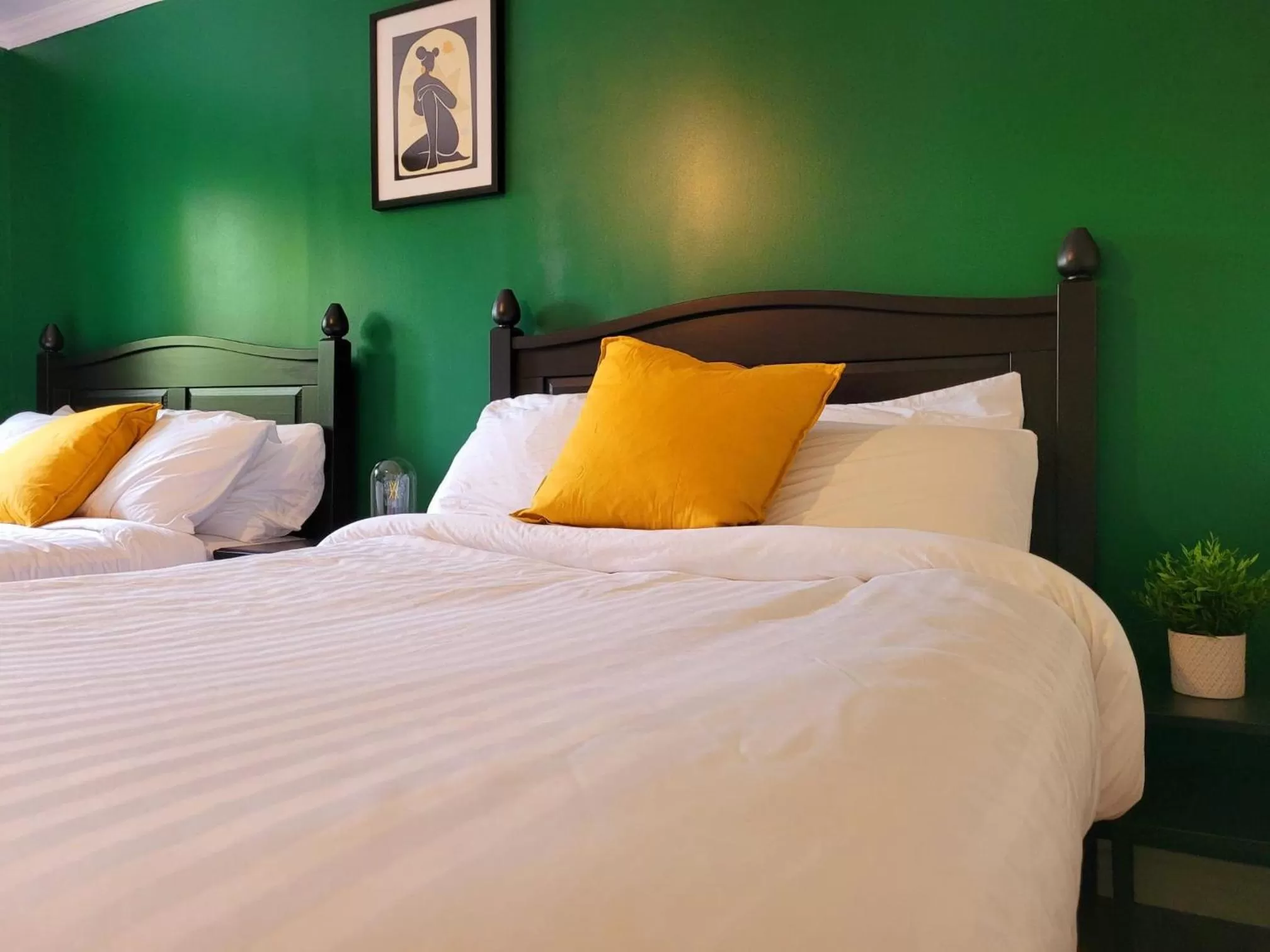 Bed in Motel Abricafé