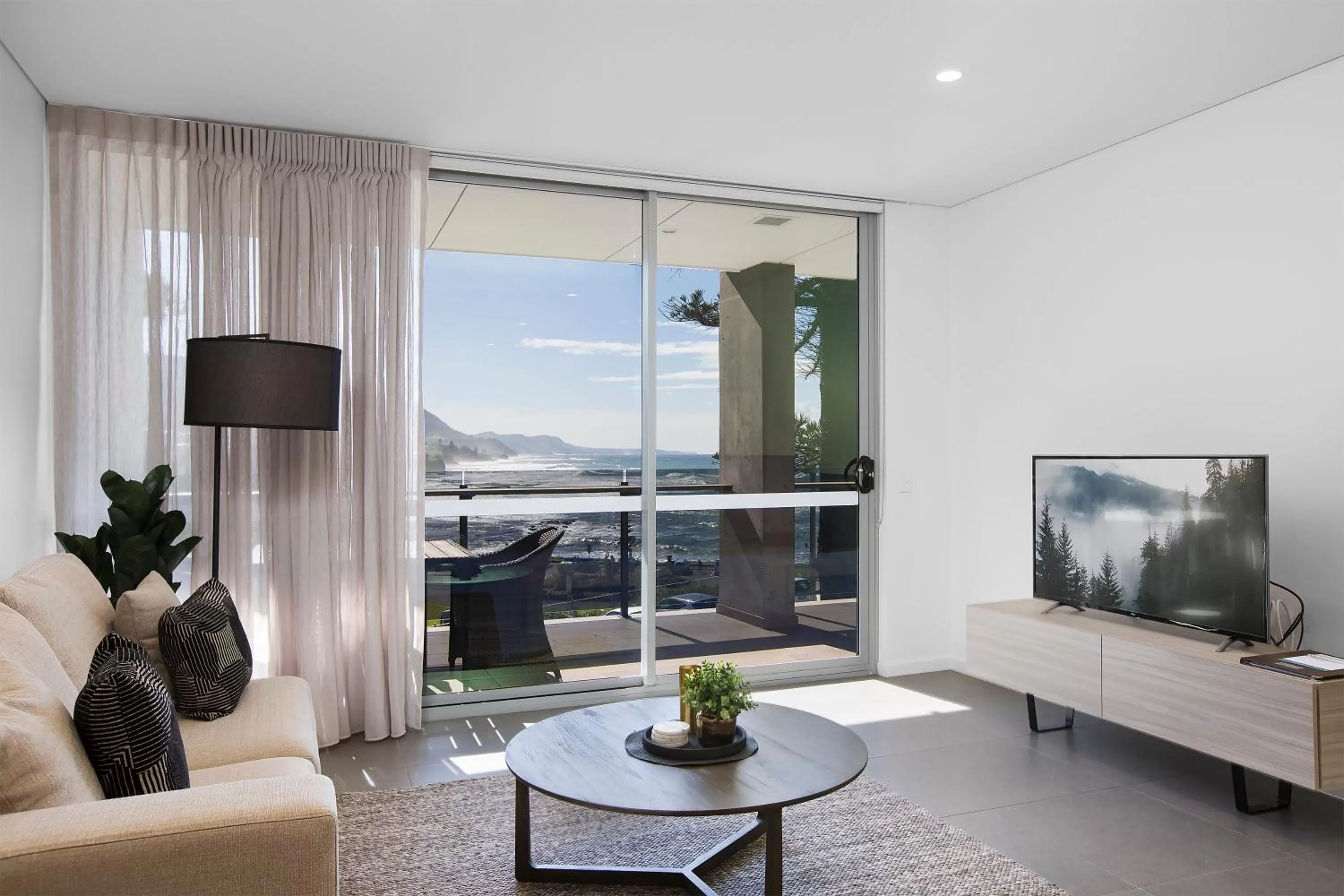 TV and multimedia in Headlands Austinmer Beach