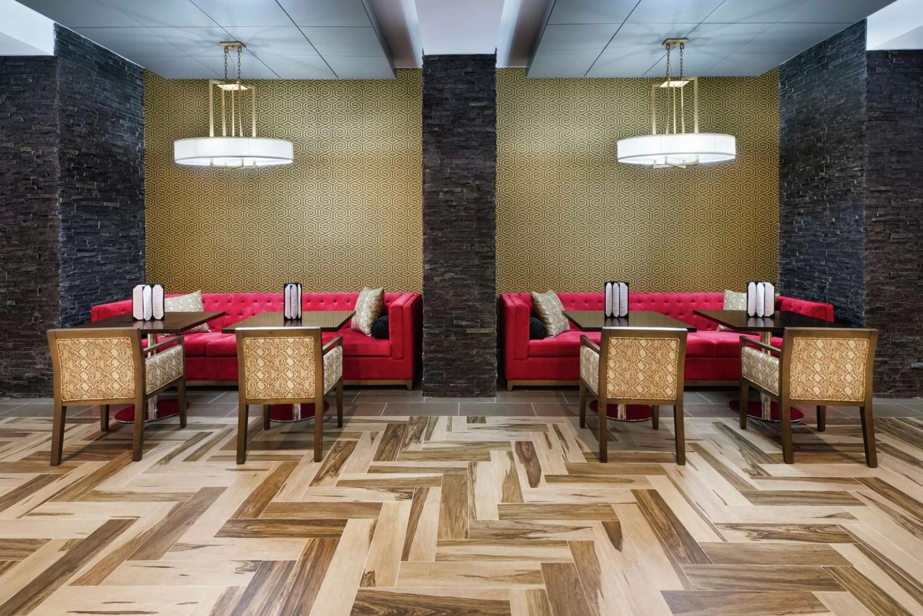 Lobby or reception in DoubleTree by Hilton Orlando East - UCF Area