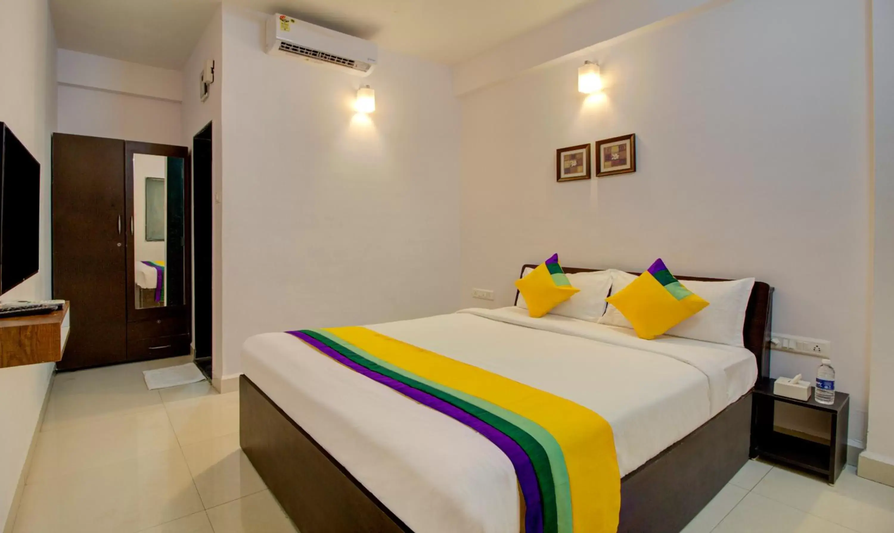 Economy Double Room - single occupancy in Itsy By Treebo - Sky Vista Economy Double Room - single occupancy in Itsy By Treebo - Sky Vista