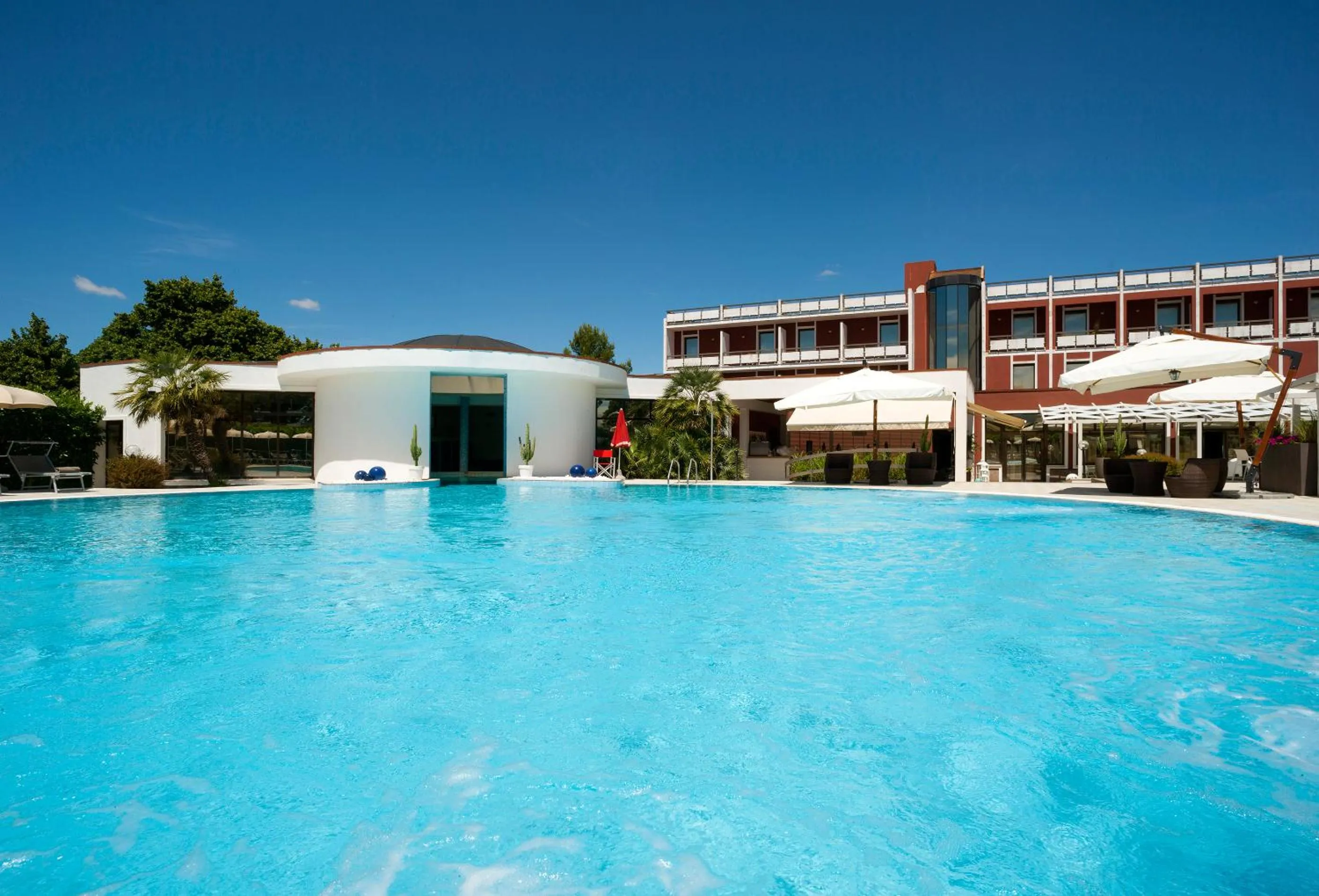 Swimming pool in Hotel Salus Terme - Adults Only
