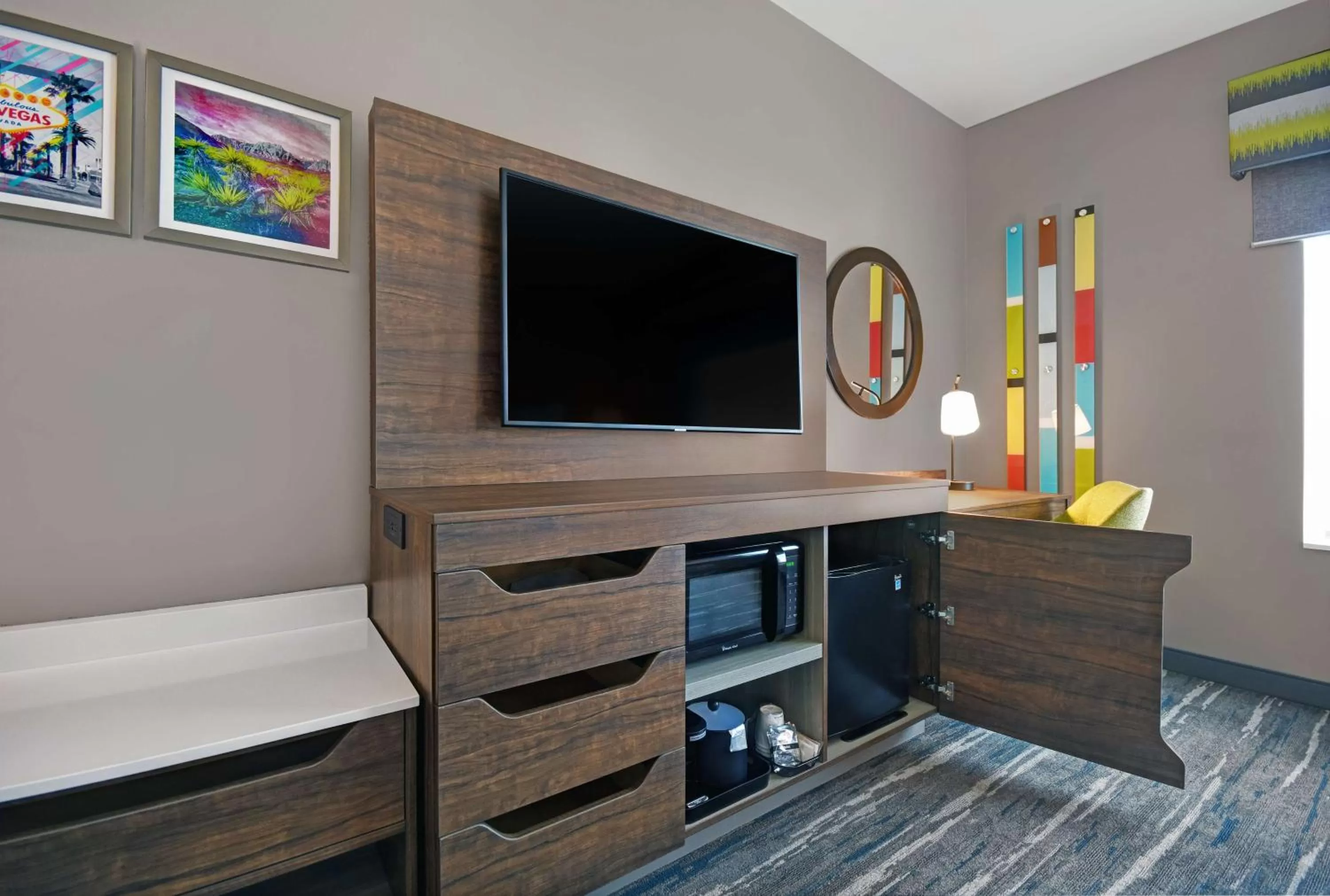 Bedroom, Bed in Hampton Inn Las Vegas Strip South, NV 89123