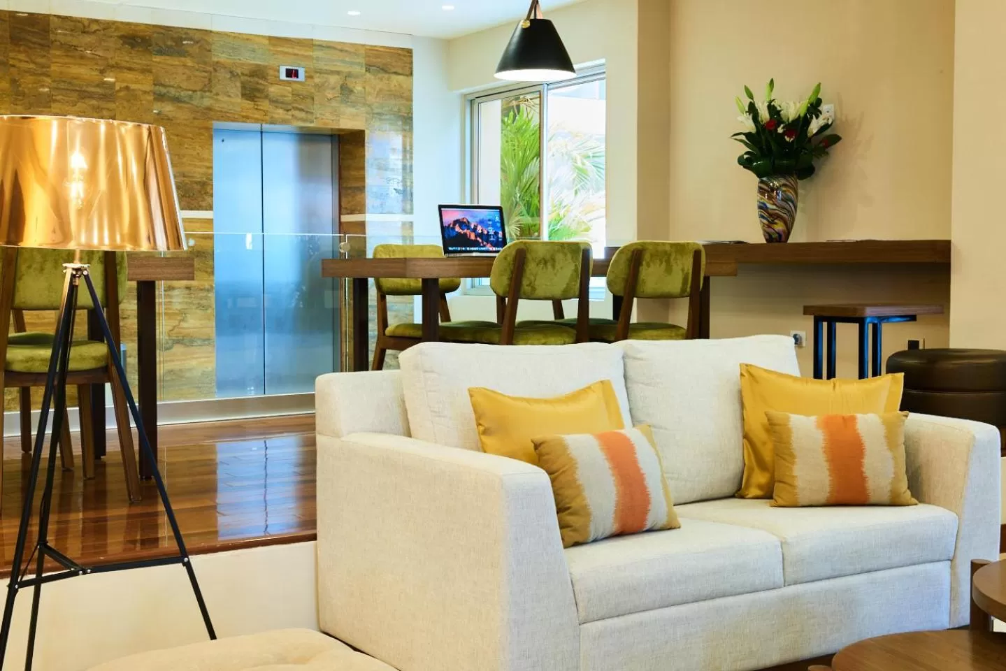 Lobby or reception in Suites las Palmas, Hotel & Apartments.