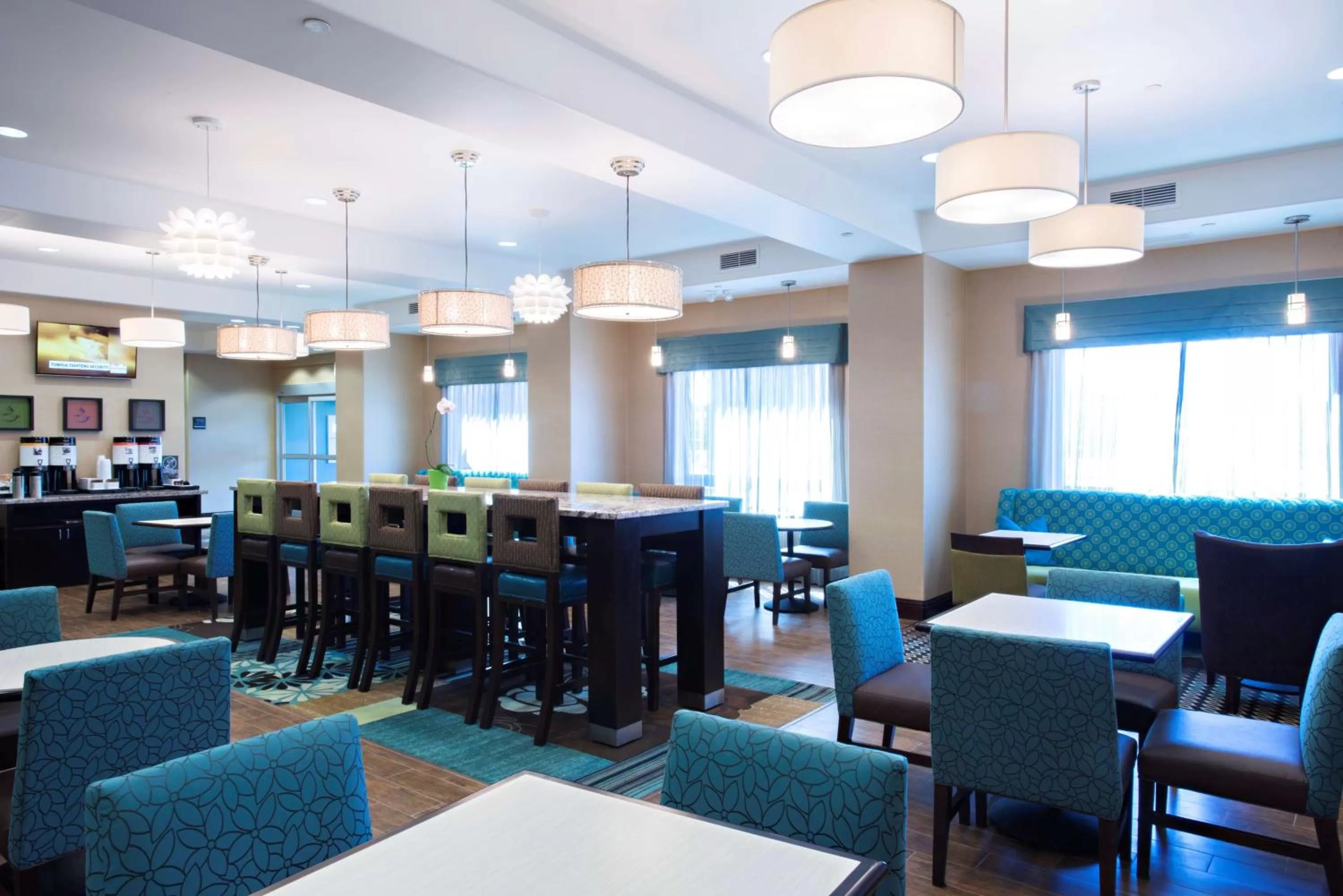 Restaurant/places to eat in Hampton Inn Saskatoon South