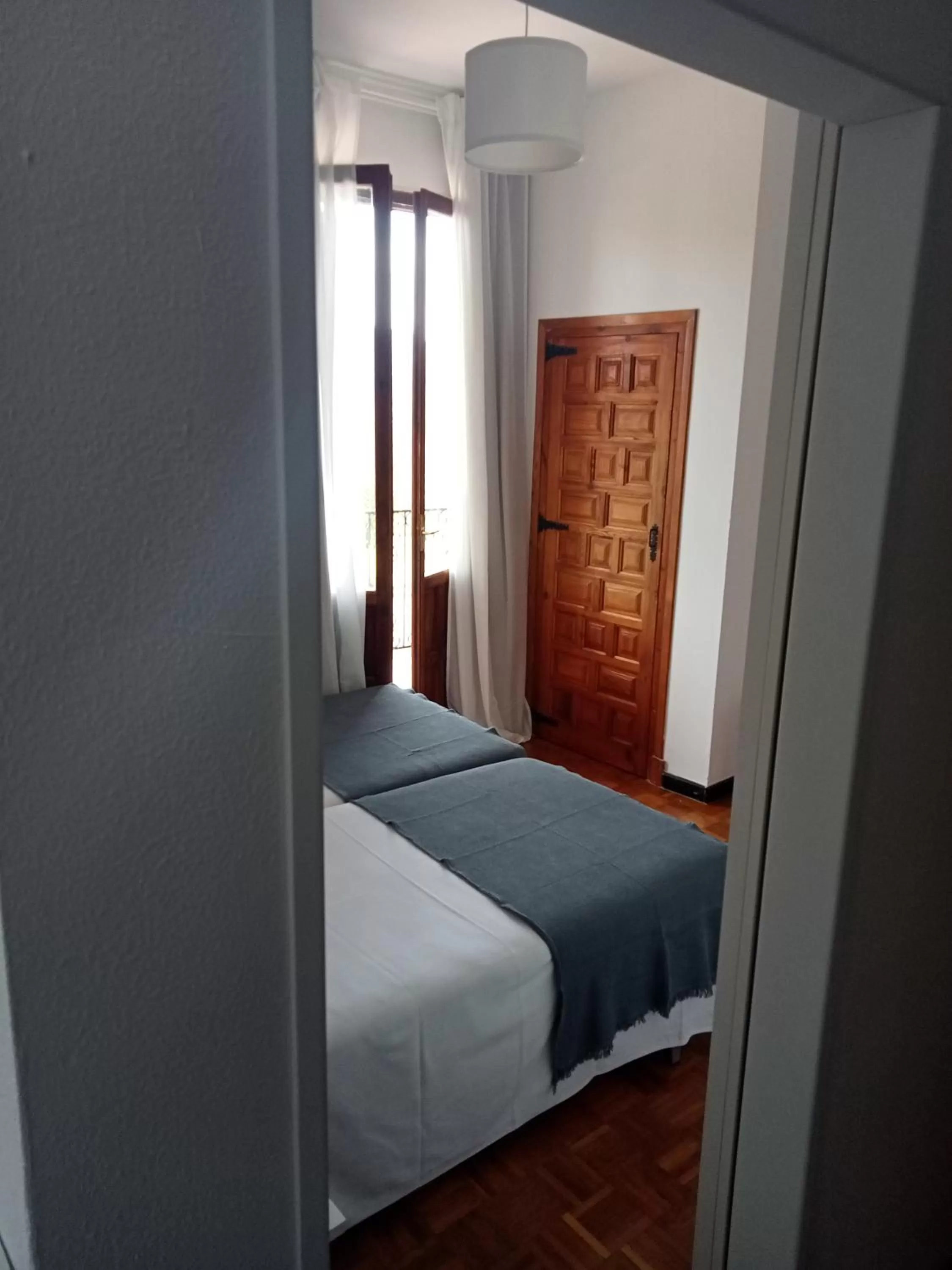 Photo of the whole room, Bed in Portal De La Rioja