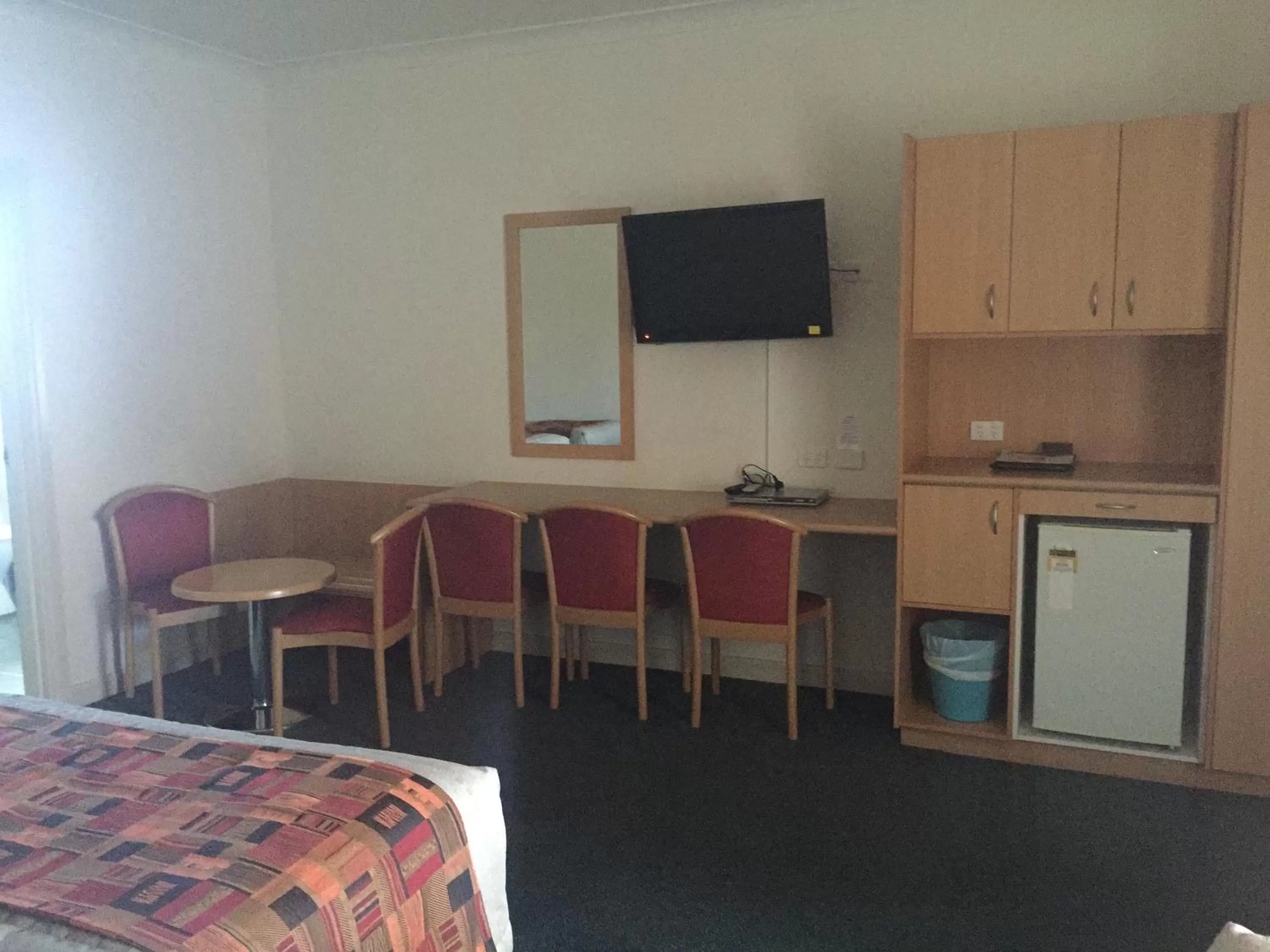 Dining area in Abel Tasman Motor Inn
