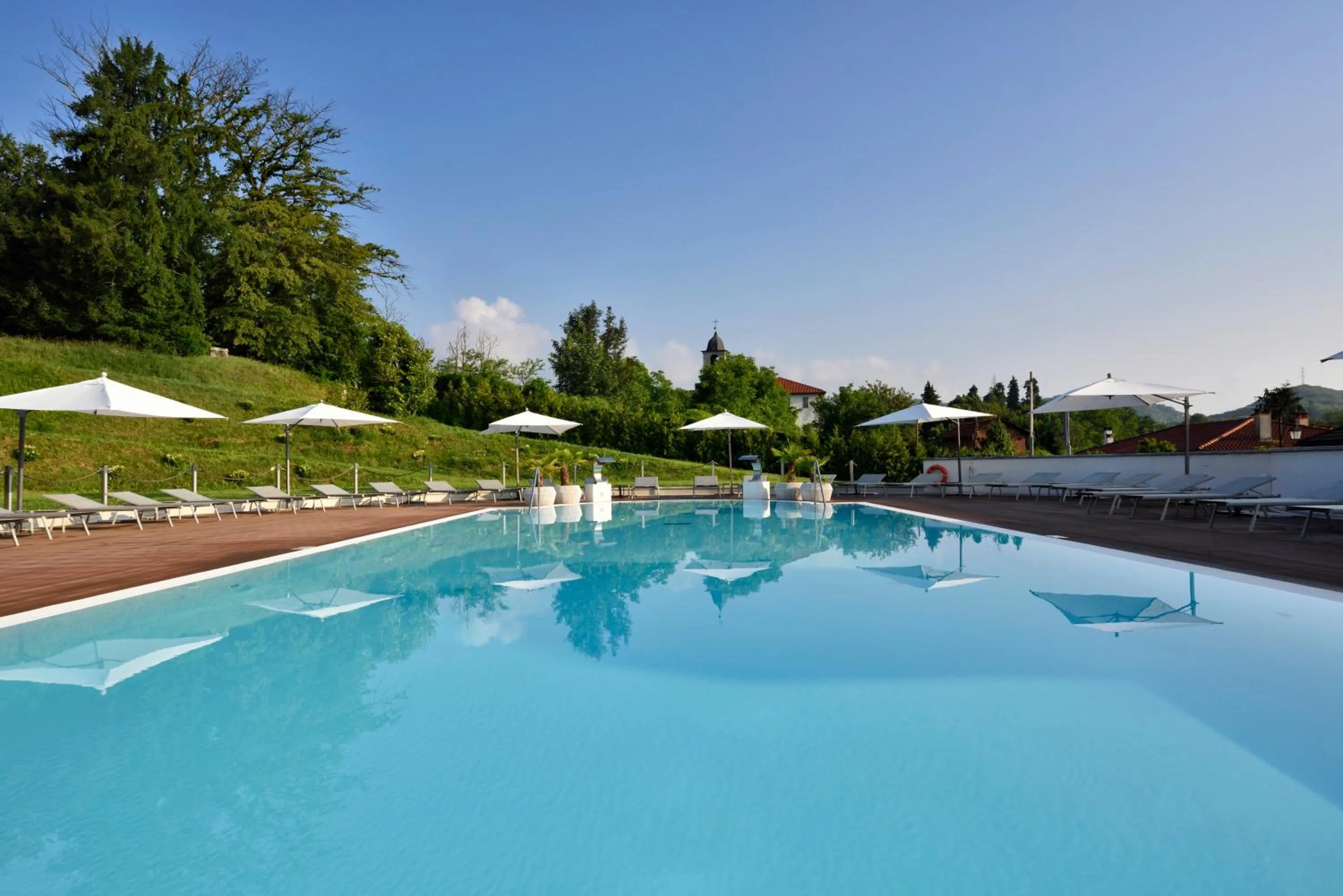Pool view in Castello Dal Pozzo Resort Lago Maggiore - Preferred Hotels & Resorts