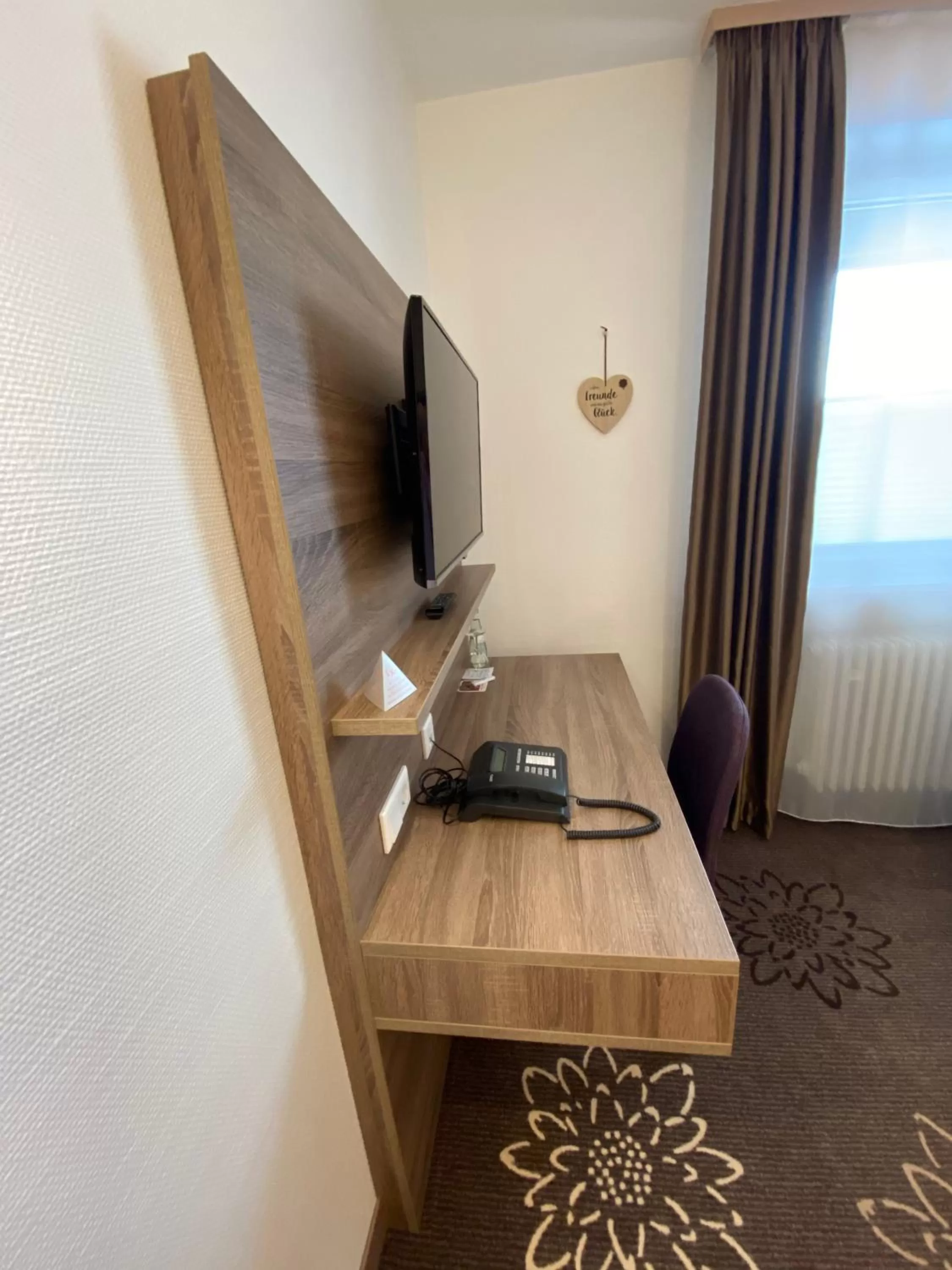 TV and multimedia in Hotel in den Herrnwiesen