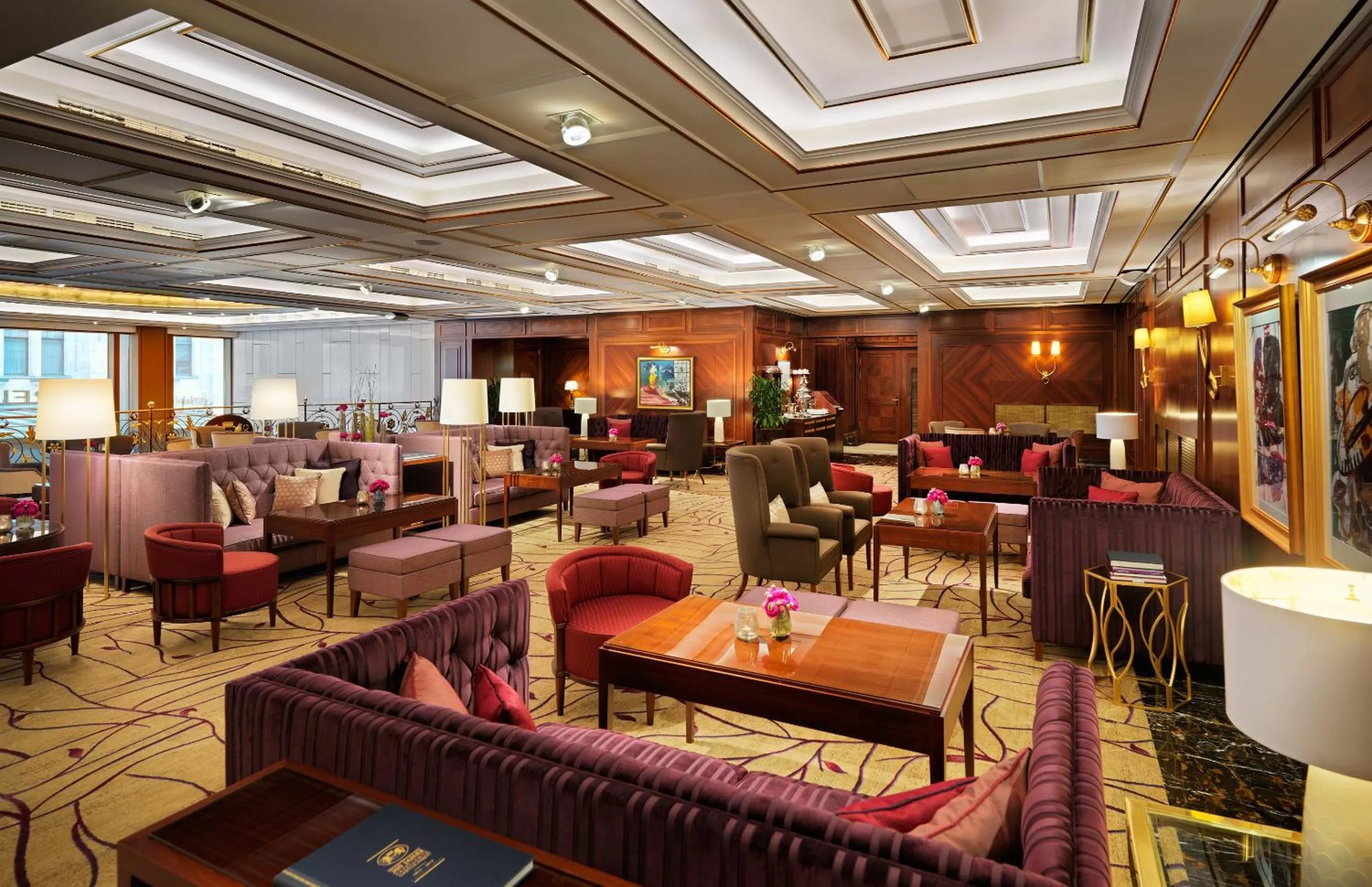 Lounge or bar in Breidenbacher Hof, Best Hotel of the Year 2026 - Die 101 Besten