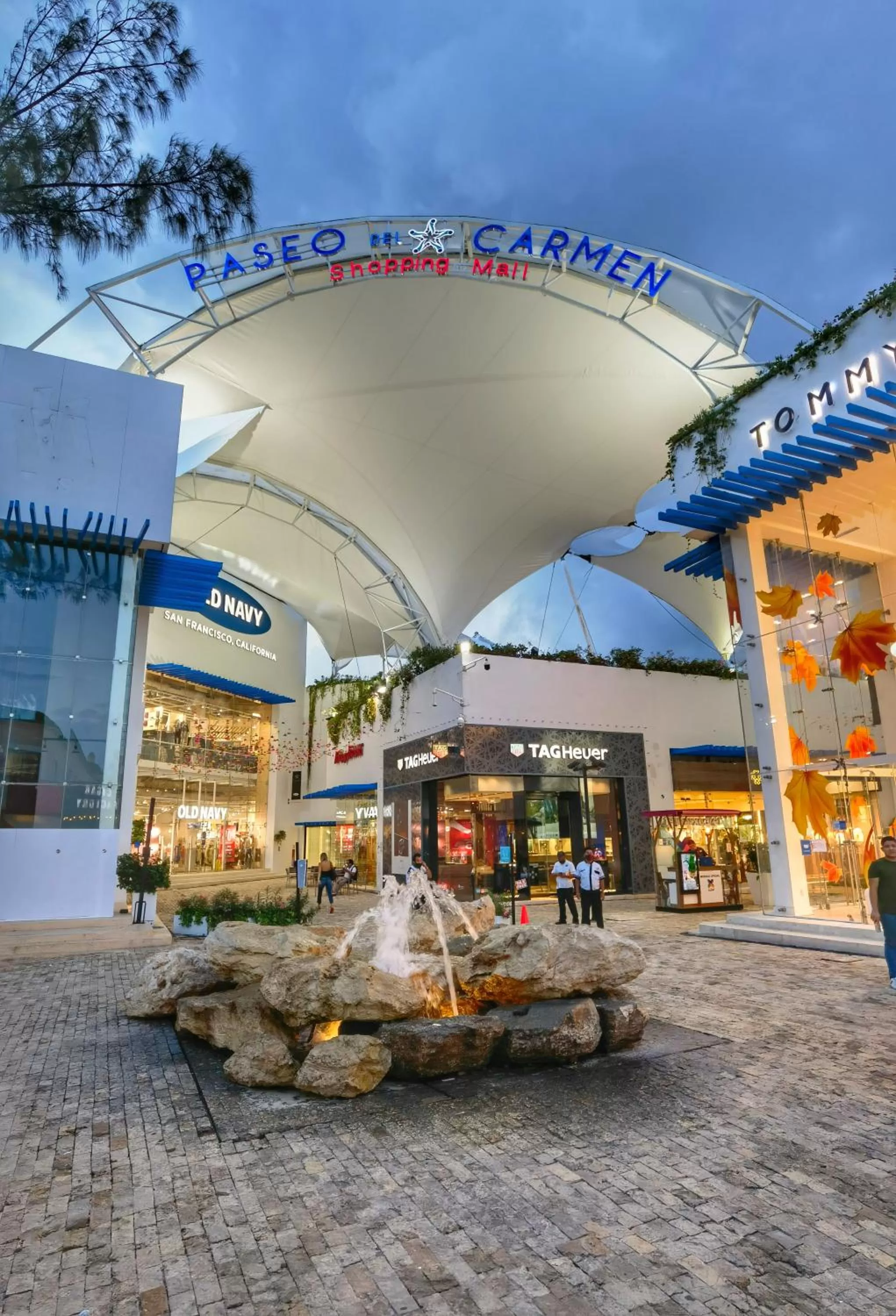 Hiking in Hotel Hulku