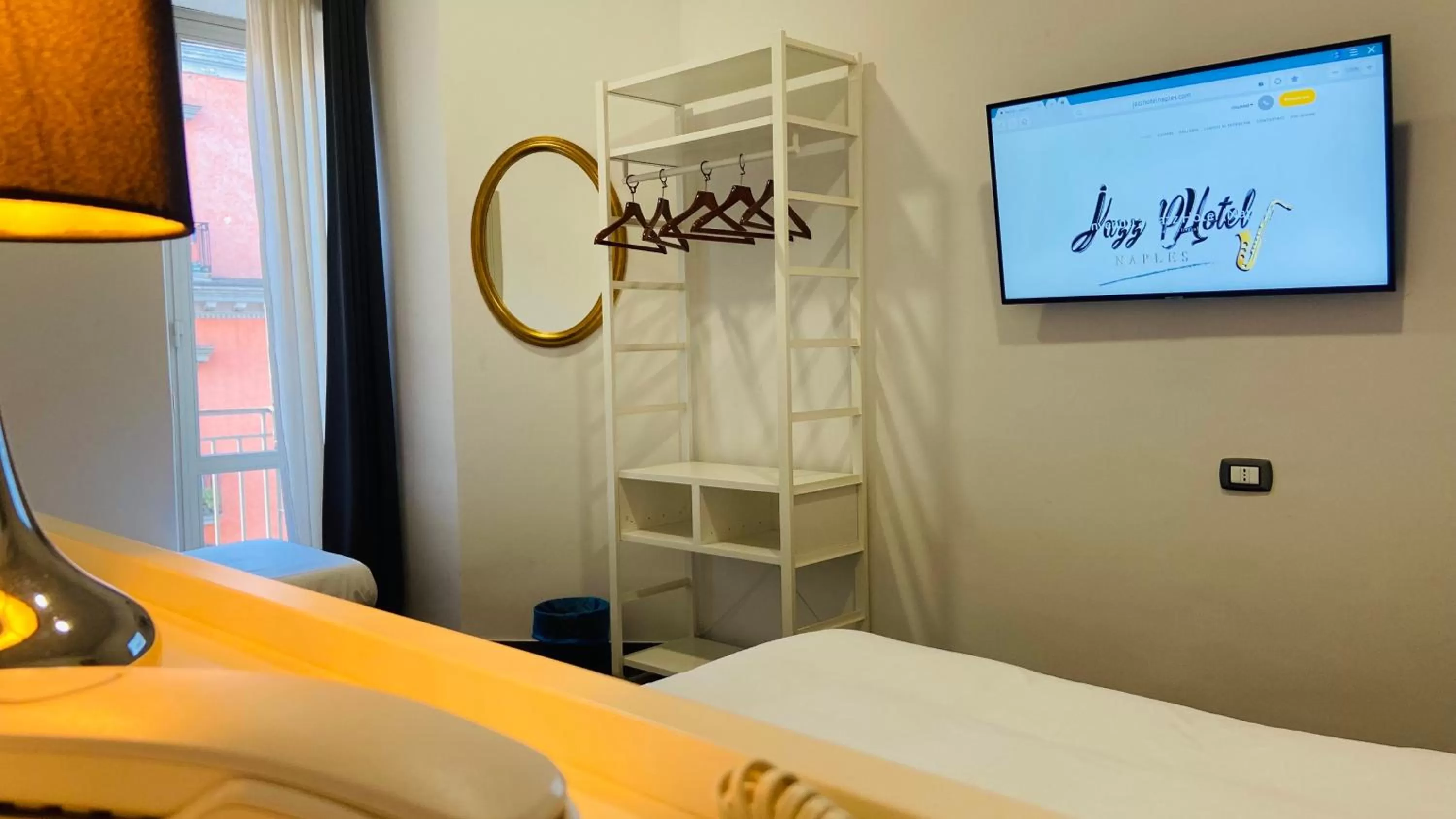 Bedroom, Bed in Jazz Hotel