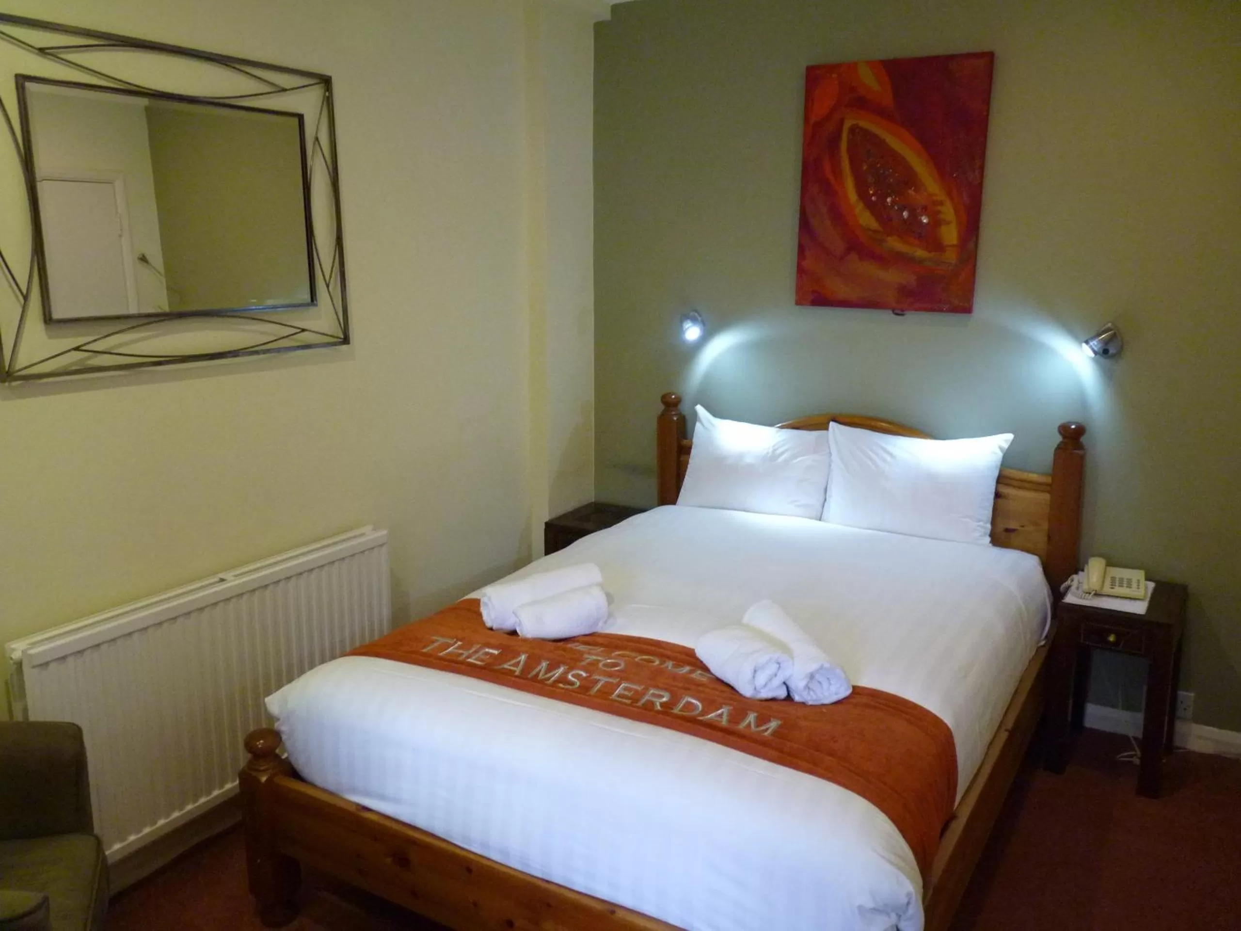 Bedroom, Bed in Amsterdam Hotel Brighton Seafront