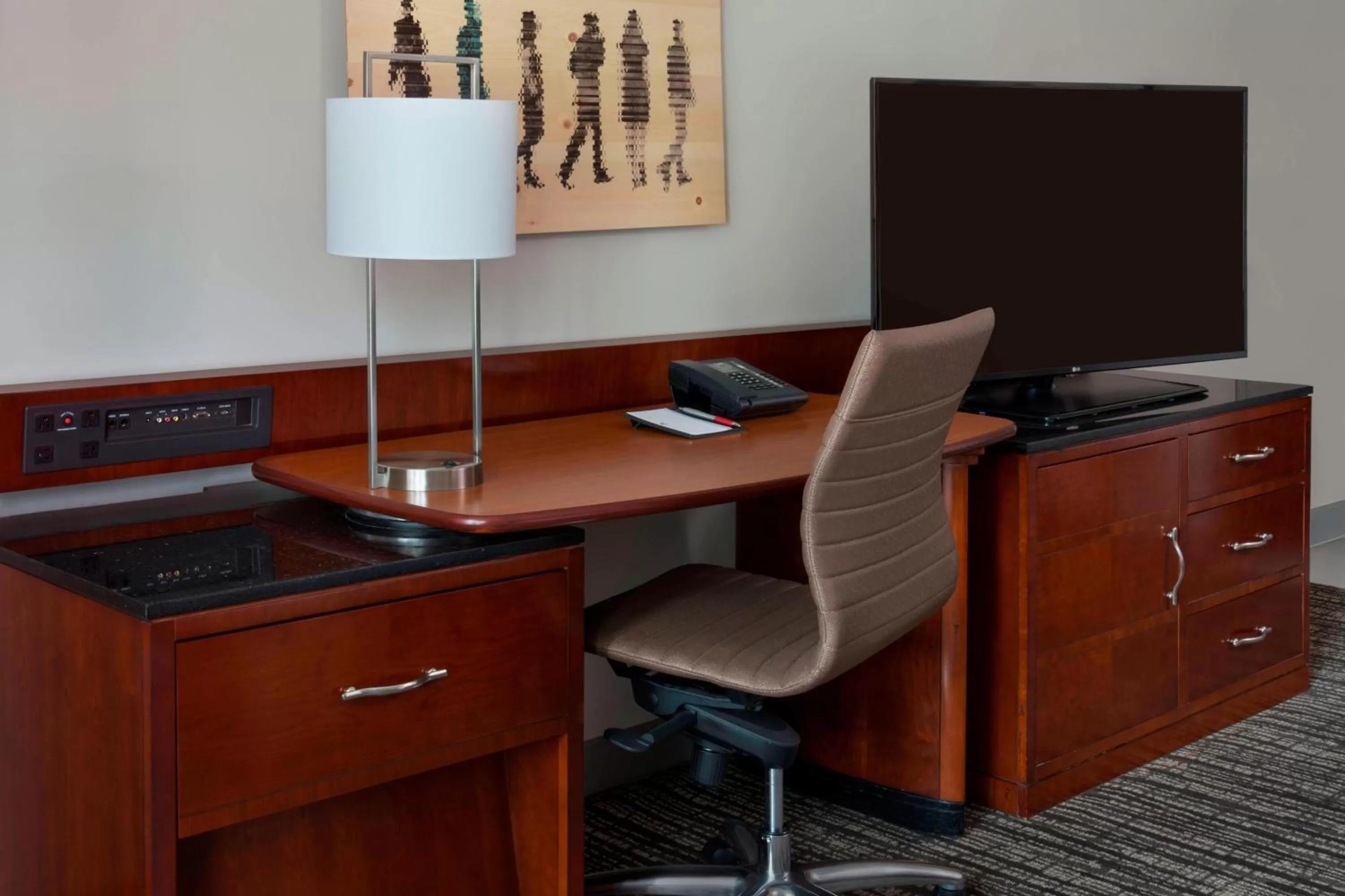 Photo of the whole room in Marriott Downtown at CF Toronto Eaton Centre