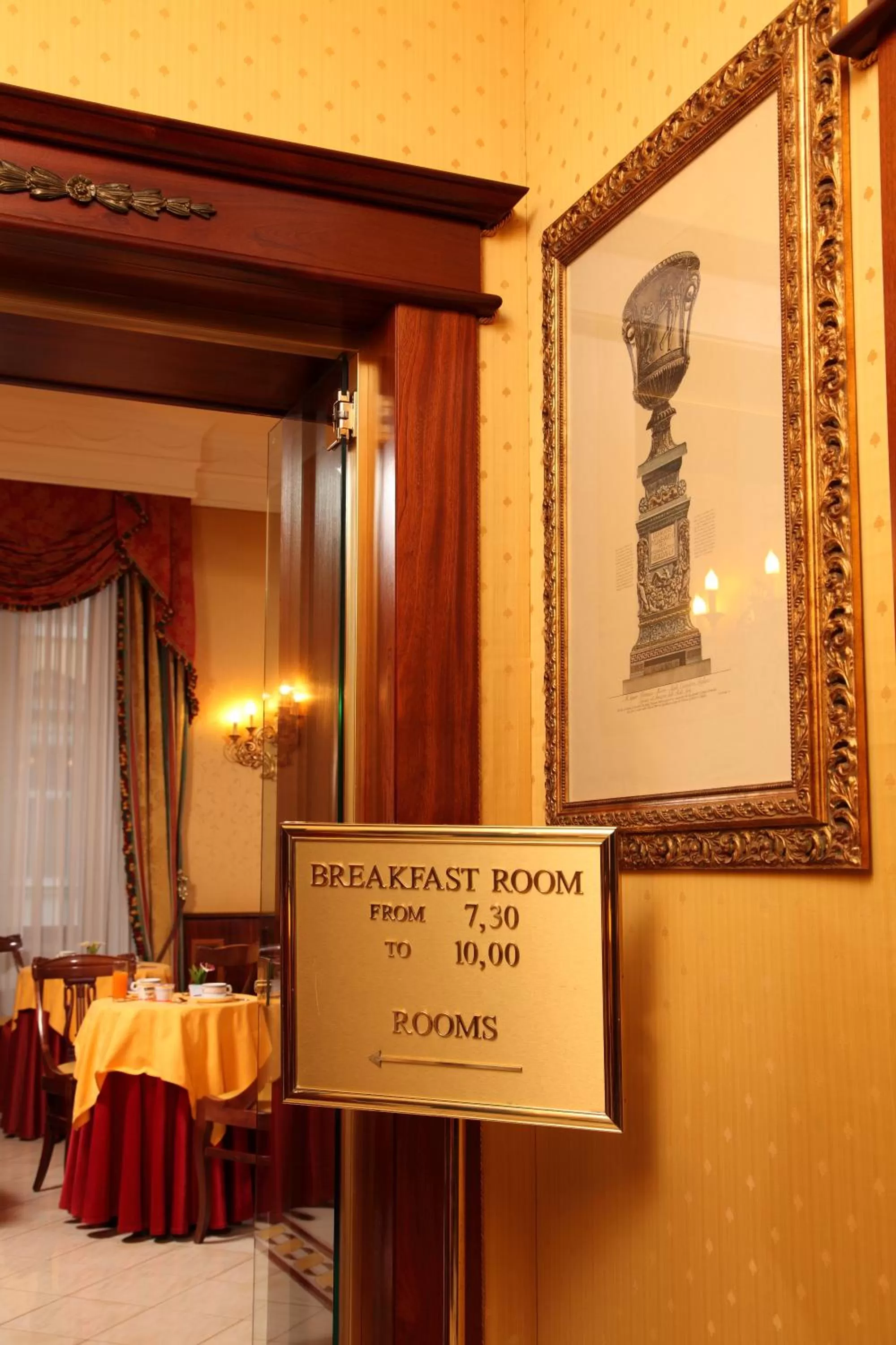 Restaurant/places to eat in Hotel Serena srl