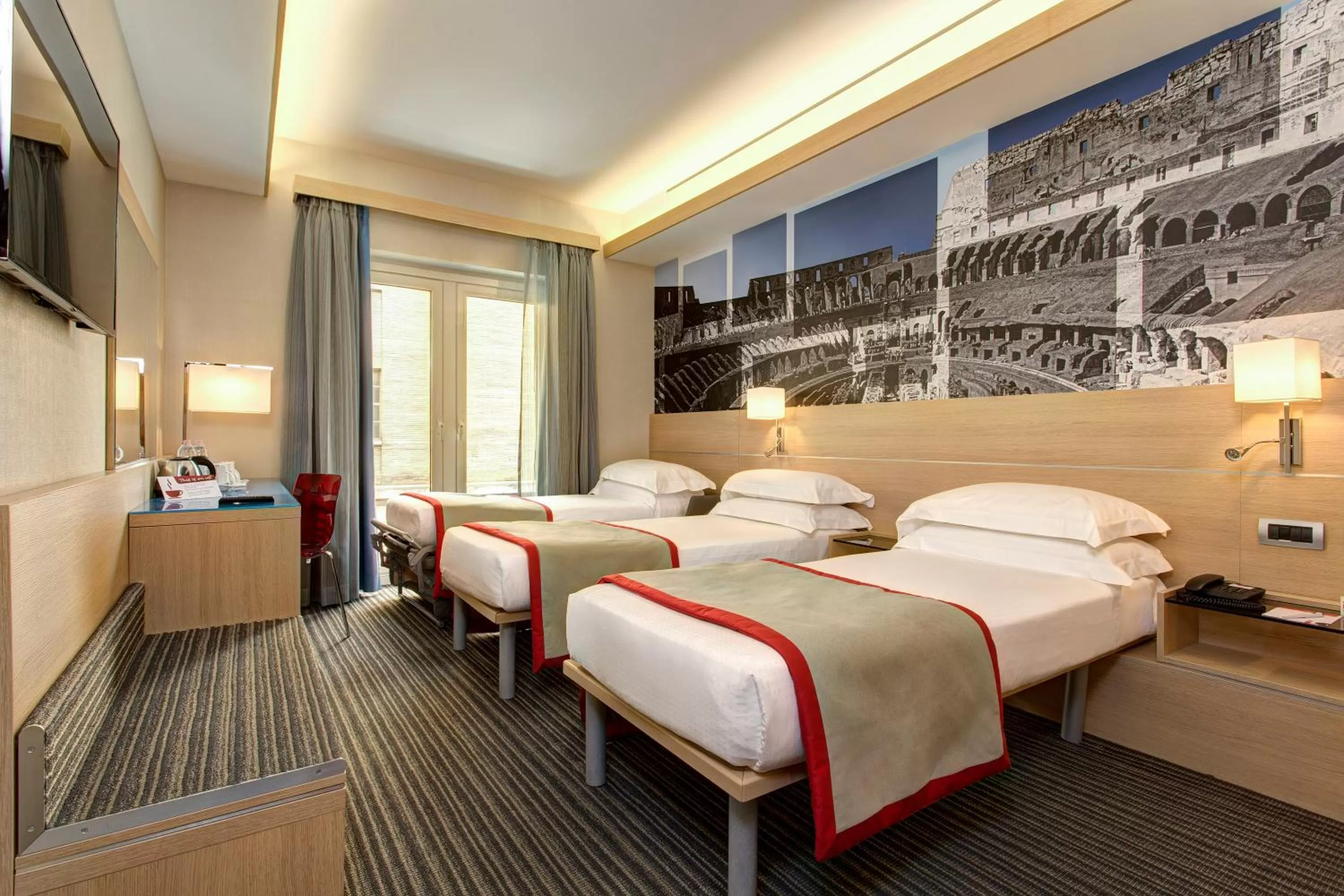 Bedroom, Bed in iQ Hotel Roma