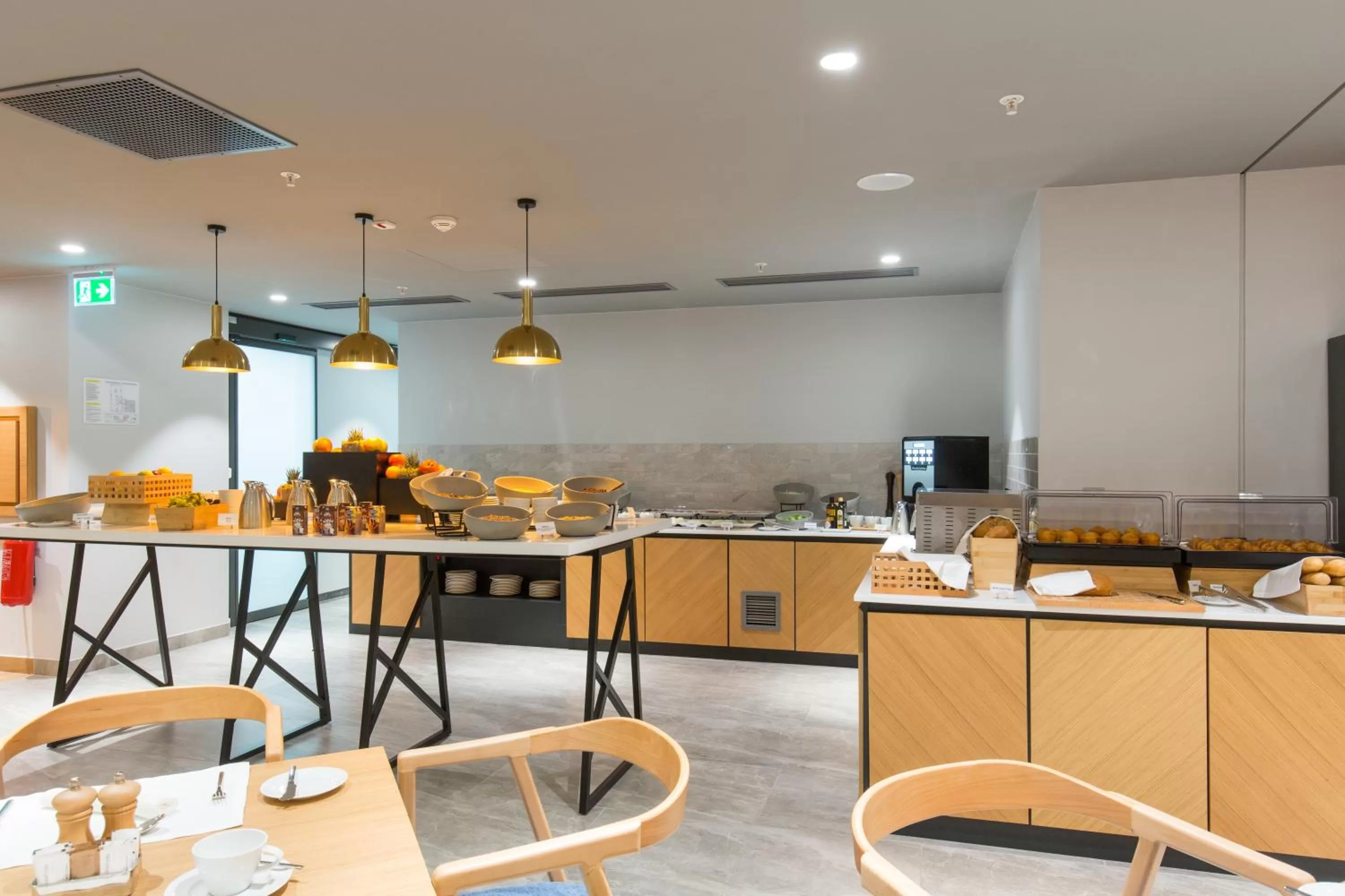 Restaurant/places to eat in Courtyard by Marriott Banja Luka