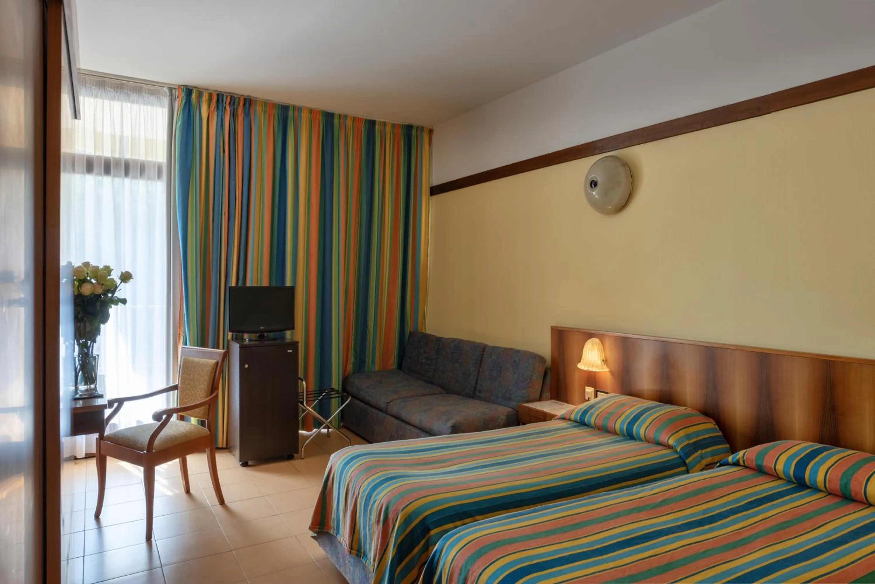 Double or Twin Room with Pool View in Sporthotel Olimpo