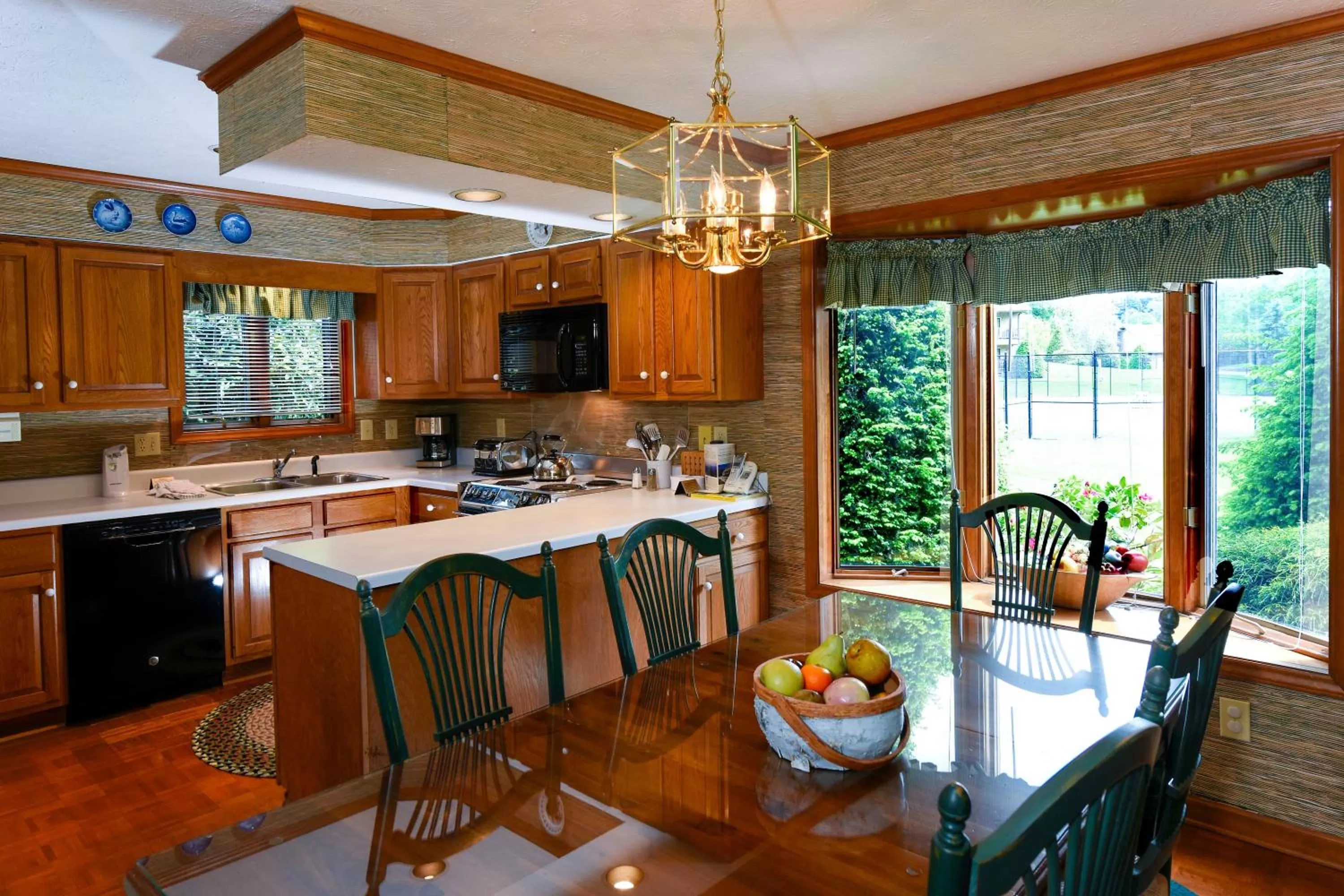 Kitchen or kitchenette in Chetola Resort Condominiums