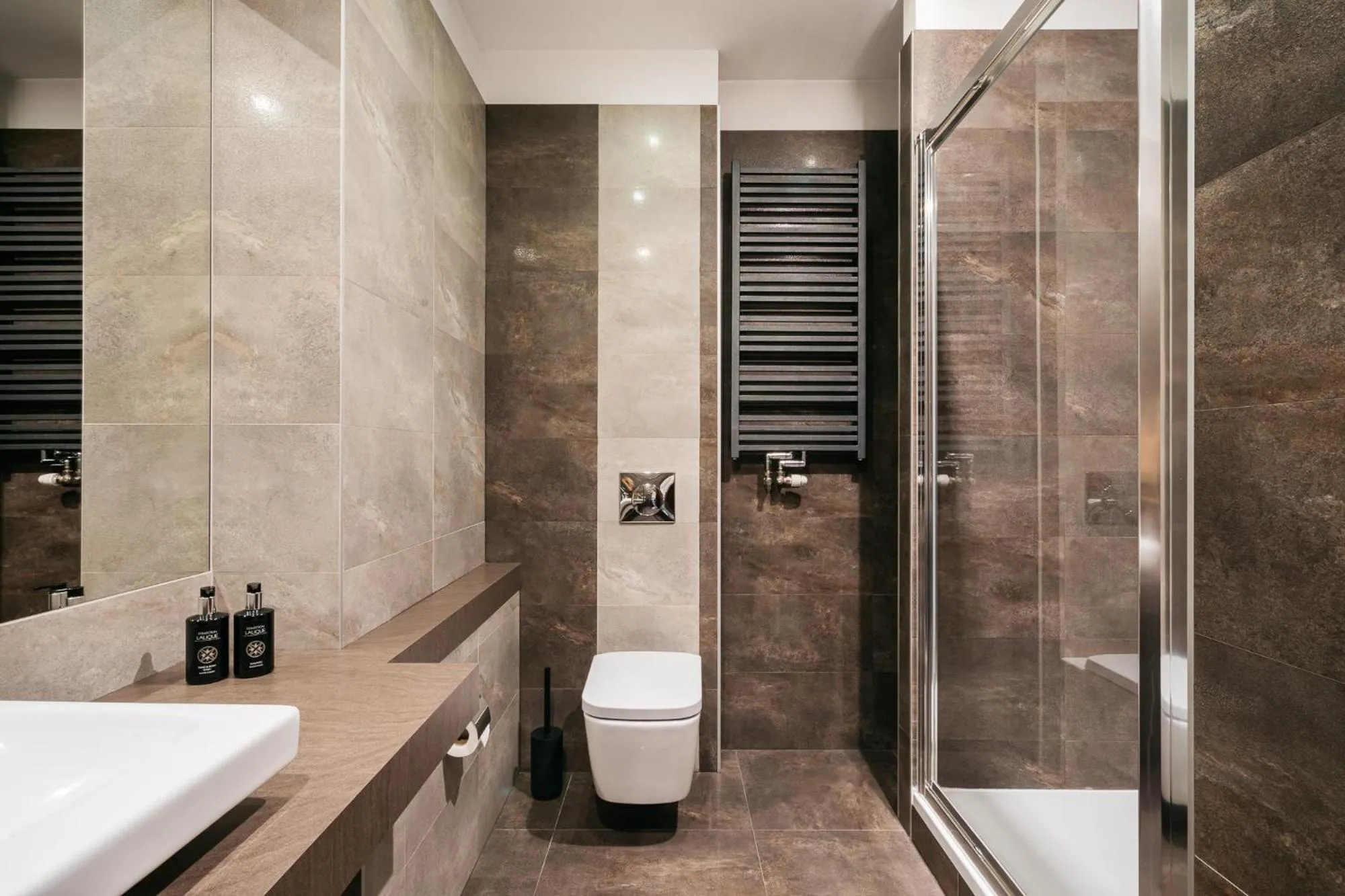 Shower in Topolowa Residence - LoftAffair Collection