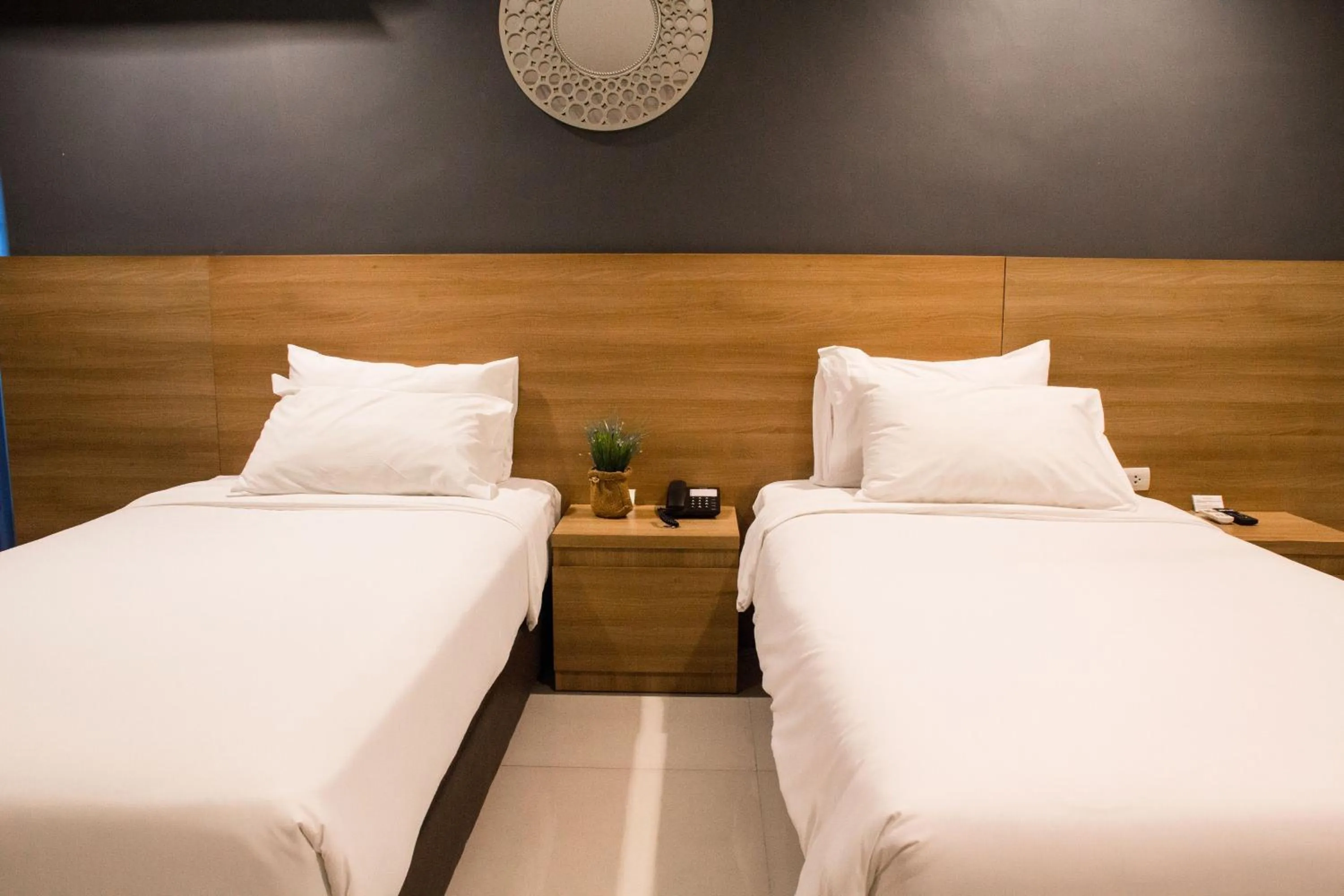 Bed in Marigold Sukhumvit - Free Shuttle to BTS Bearing Station