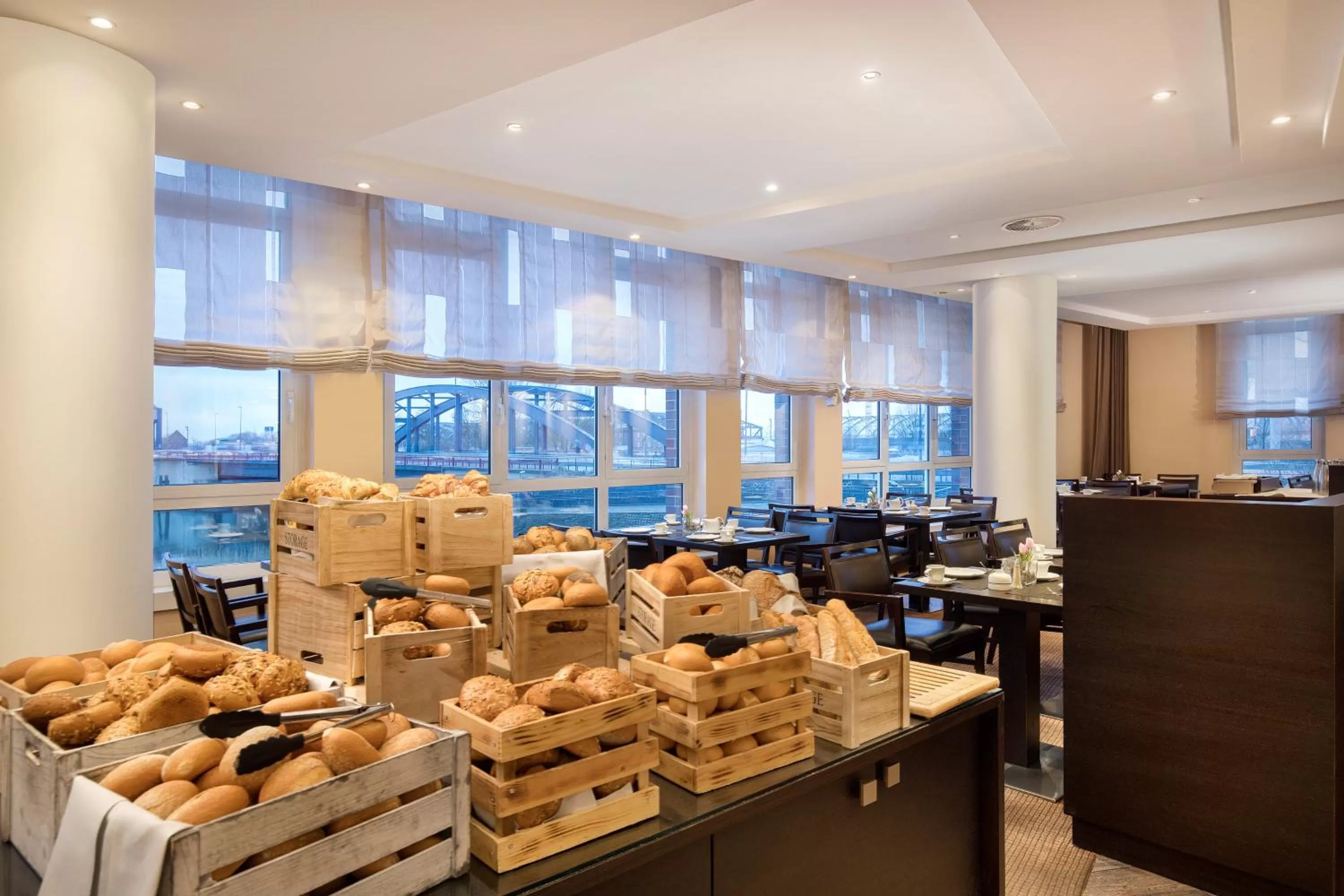 Breakfast in HI Hotel International Hamburg