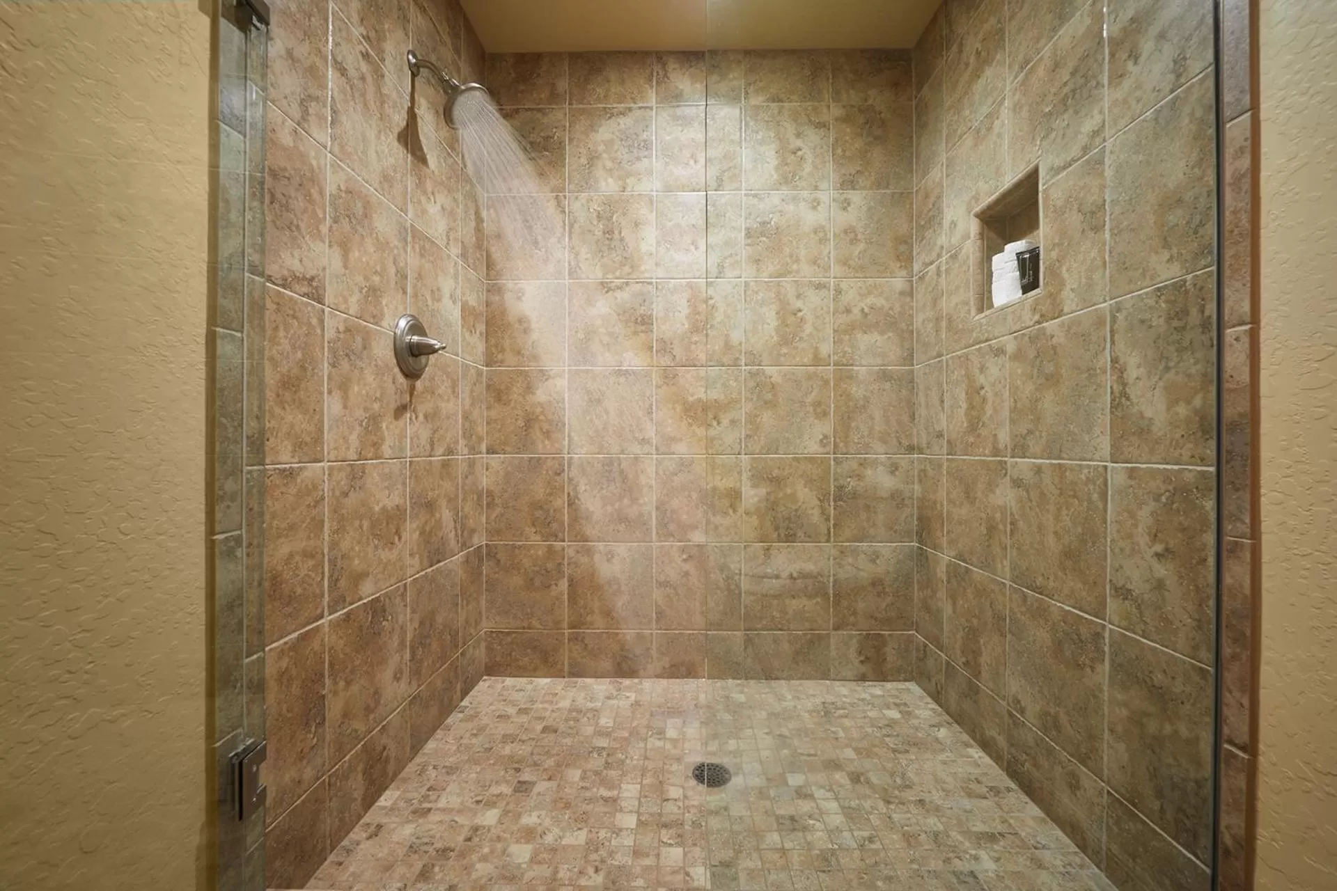 Executive Suite in Kimpton Miralina coming soon - Scottsdale Plaza Resort