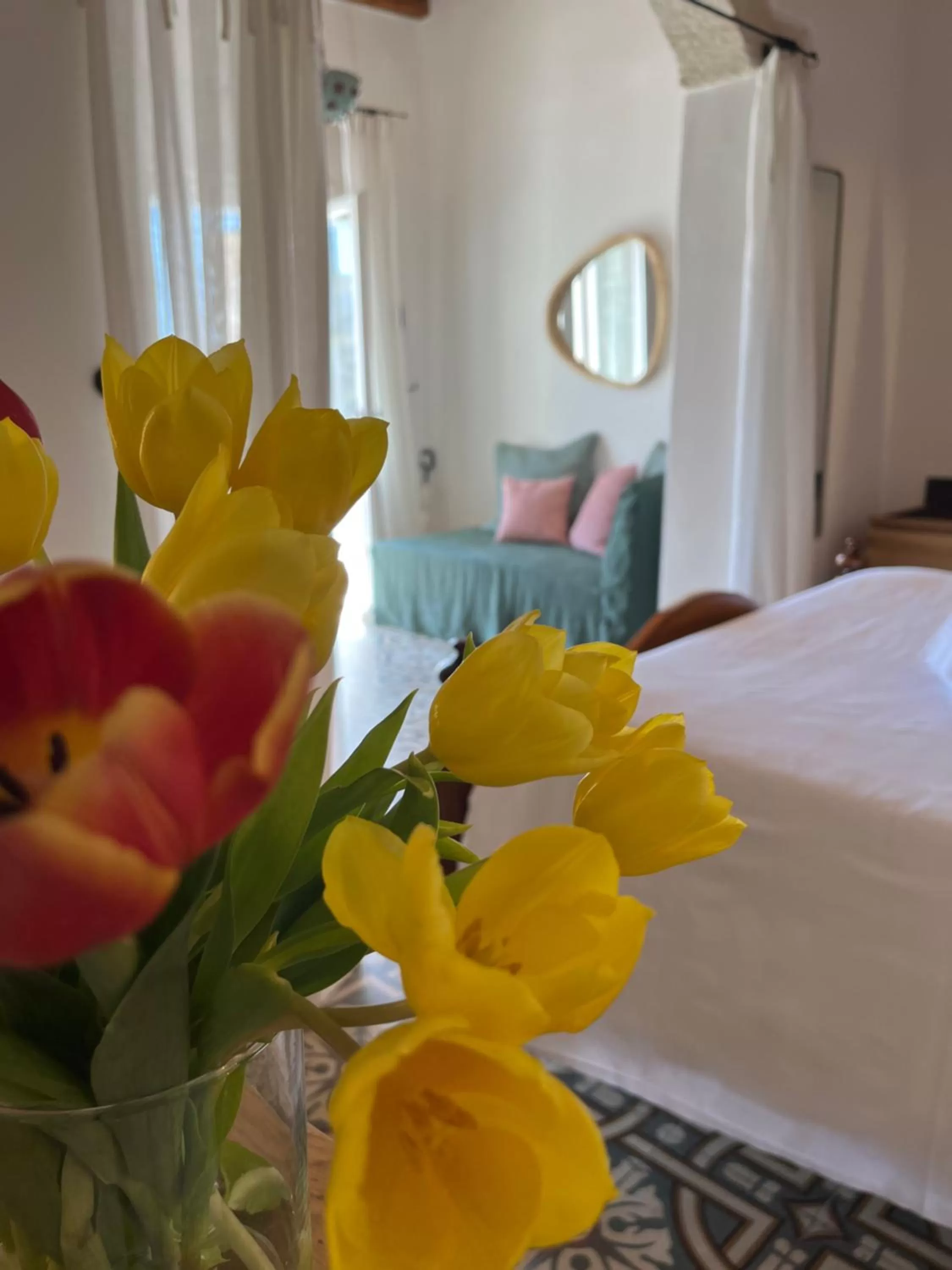 Bed in Antico Mondo Rooms & Suites