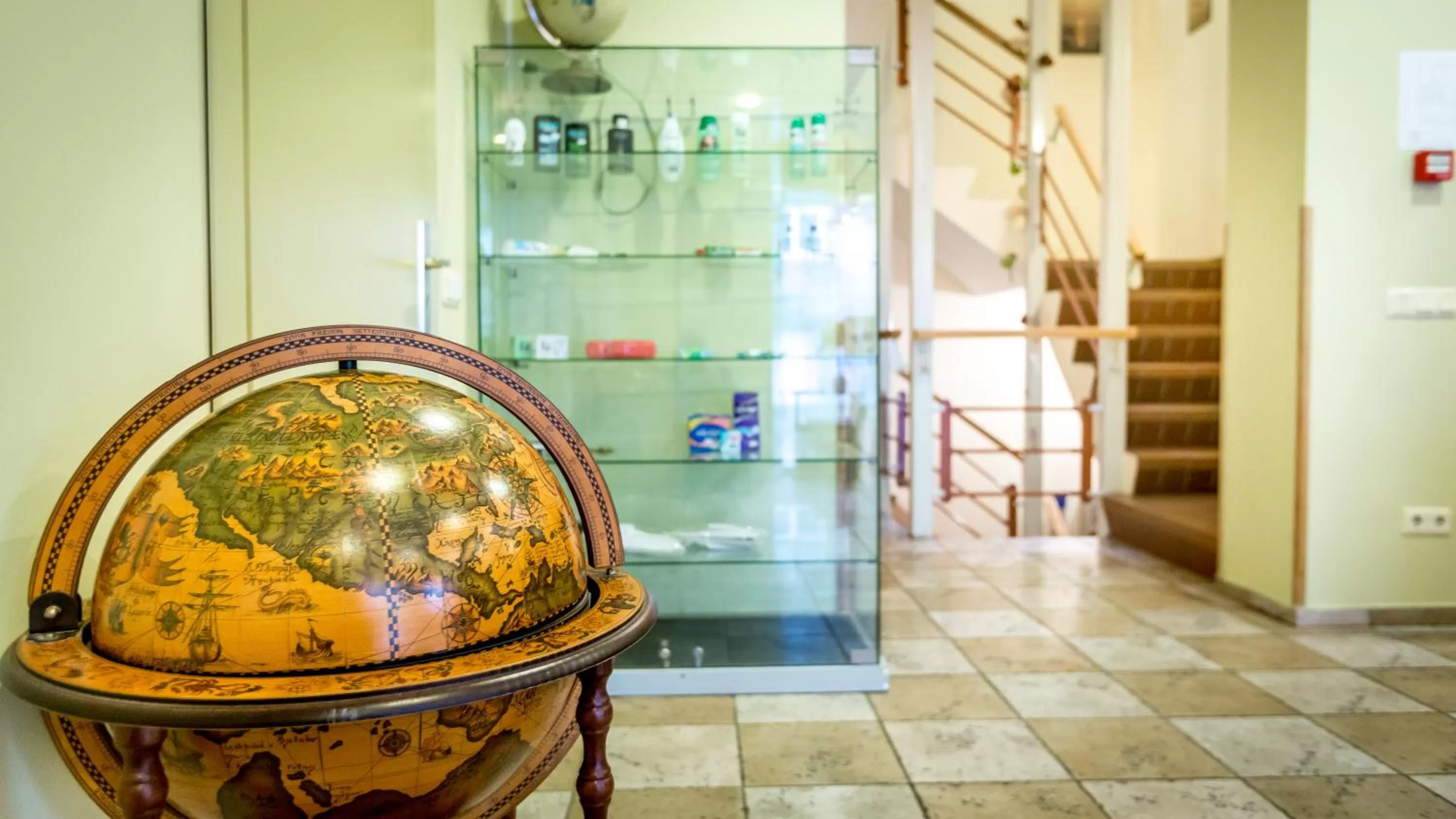 Lobby or reception in ARIBĖ Hotel Klaipėda, Free parking