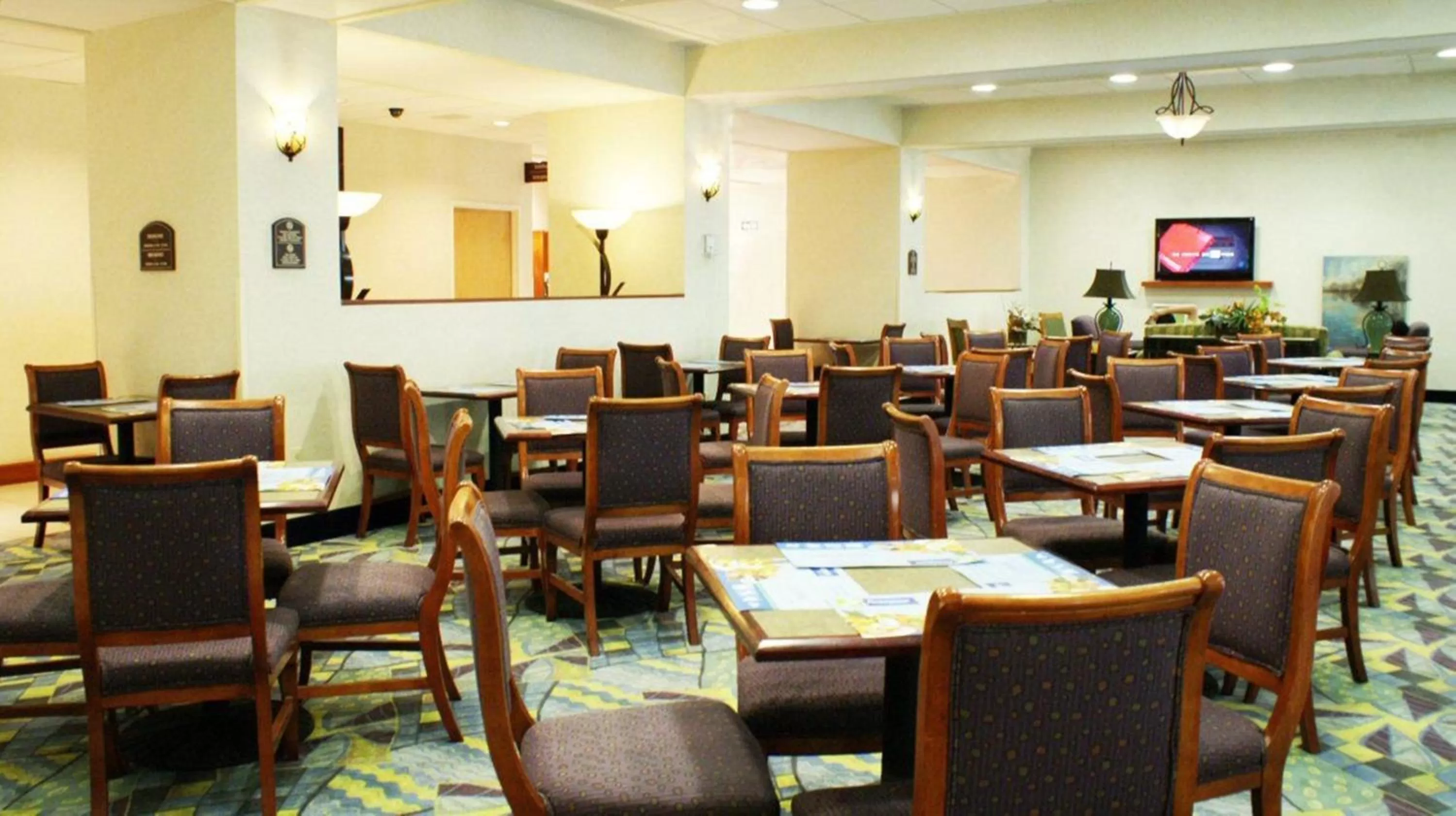 Breakfast in Holiday Inn Express & Suites Toluca Zona Aeropuerto by IHG