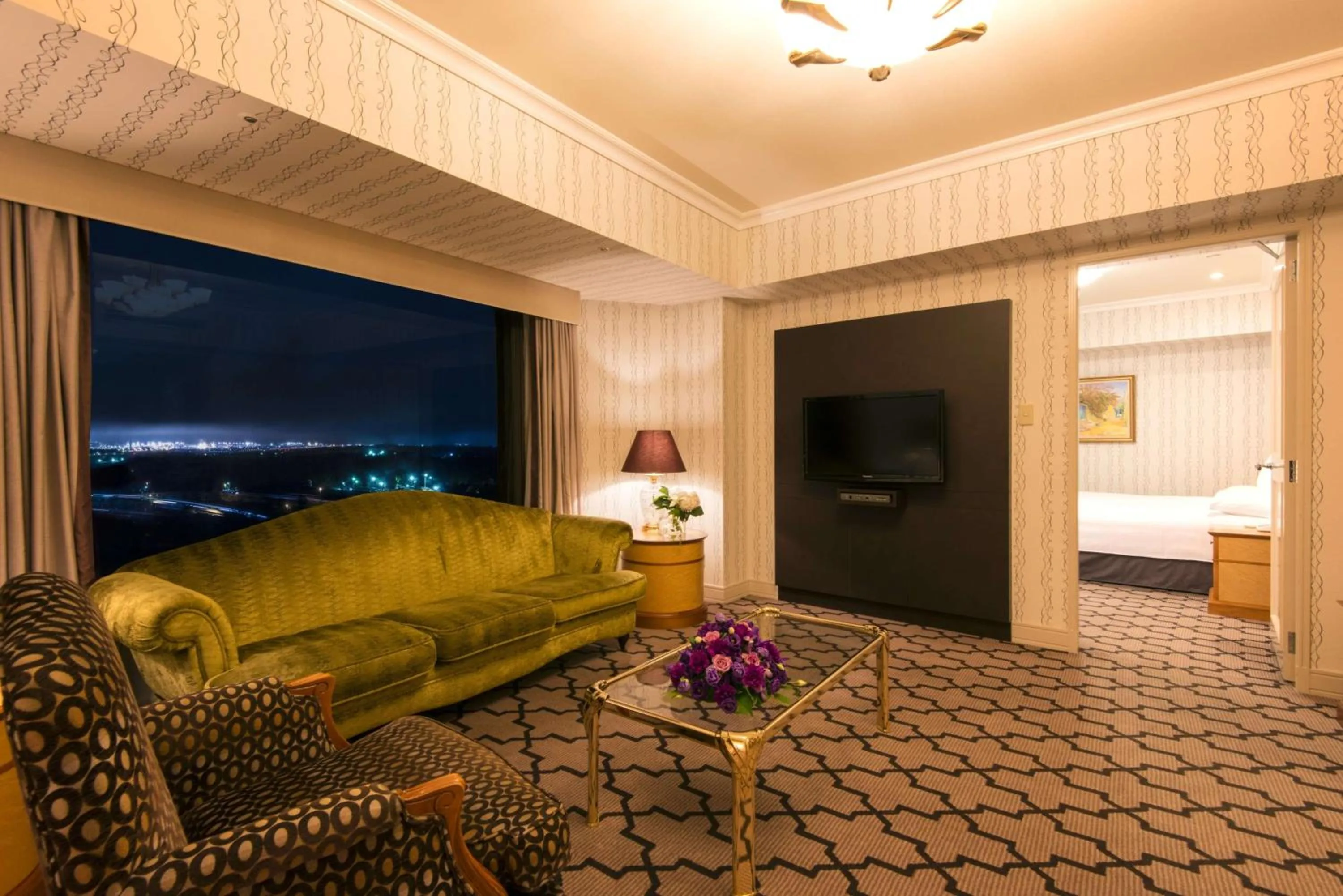 Bedroom, Bed in Hilton Tokyo Narita Airport