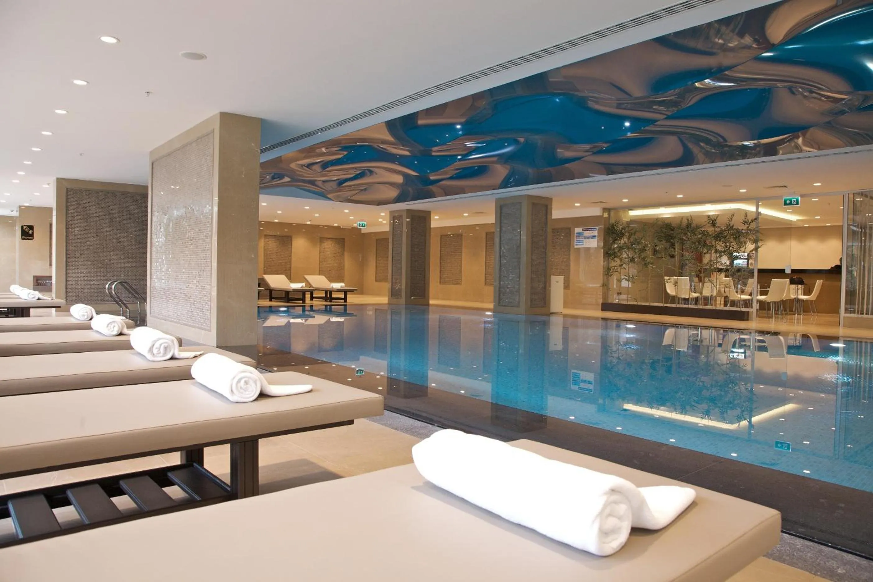 Swimming pool in Rotta Hotel Istanbul