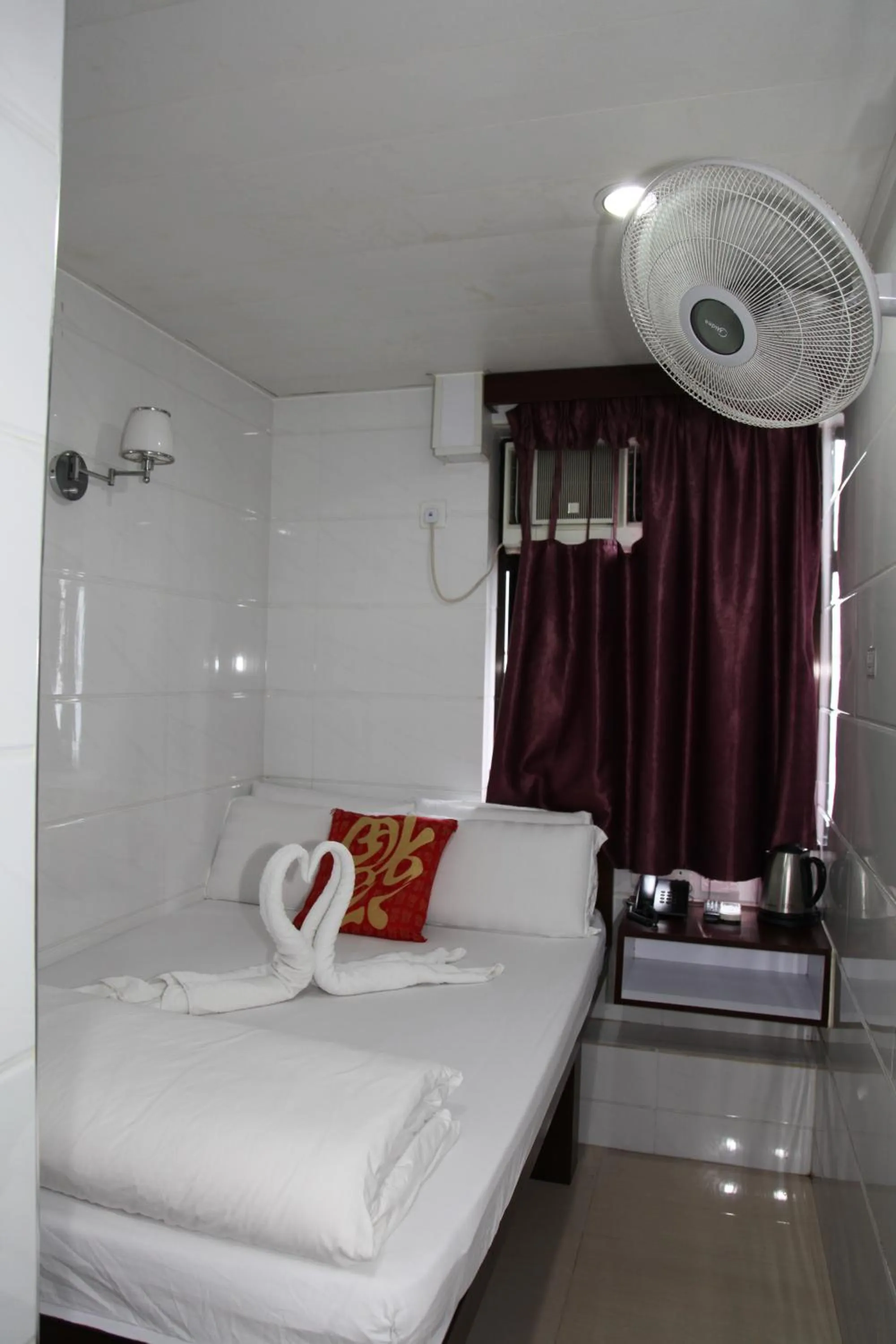 Bed in Pay-Less Guesthouse (7/F A9)