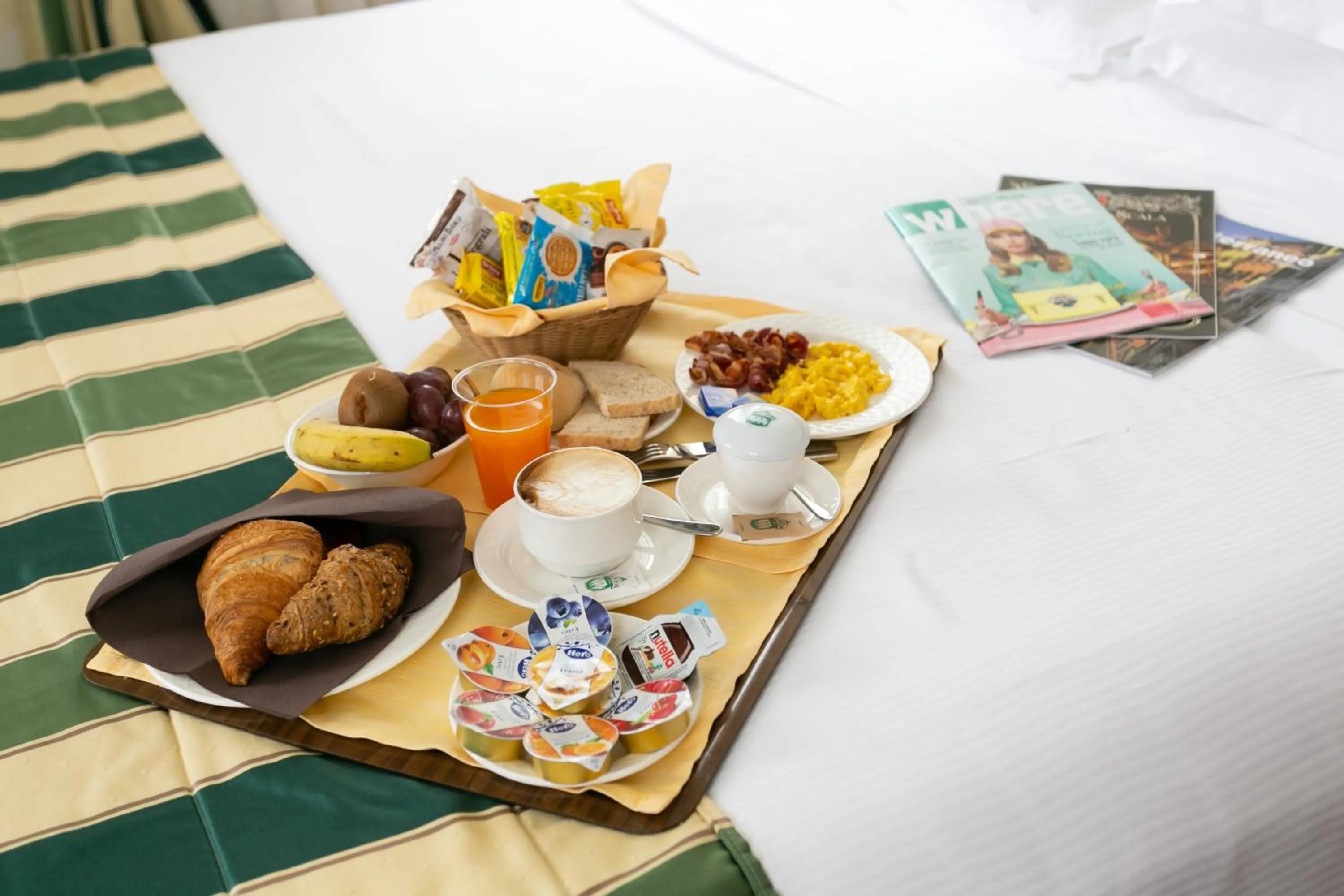 American breakfast in Hotel Mirage Sure Hotel Collection by Best Western