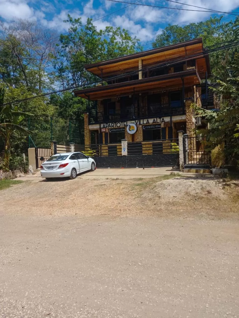 Property Building in Apartotel VILLA ALTA TAMARINDO