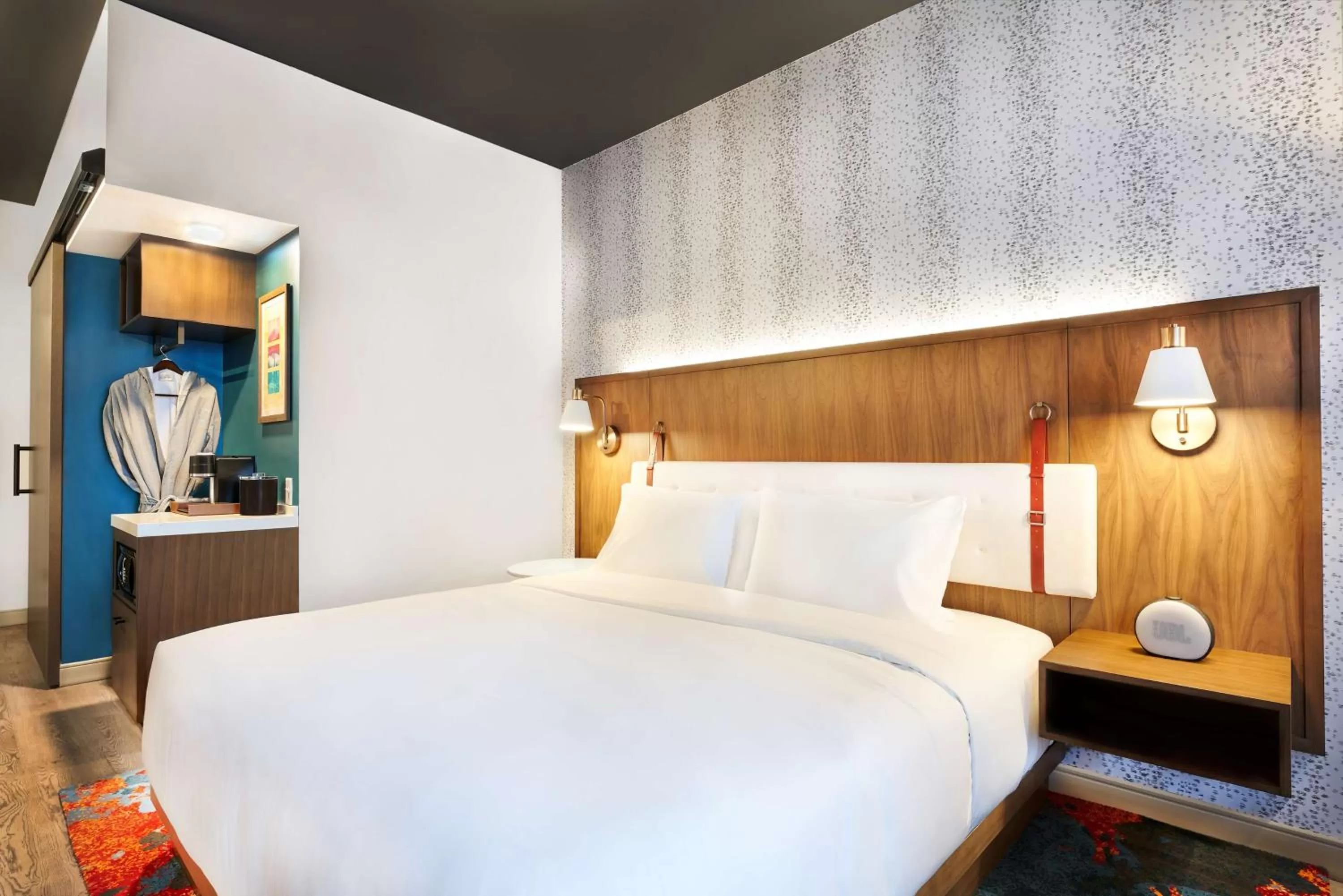 Bedroom, Bed in Hyatt Centric Downtown Denver