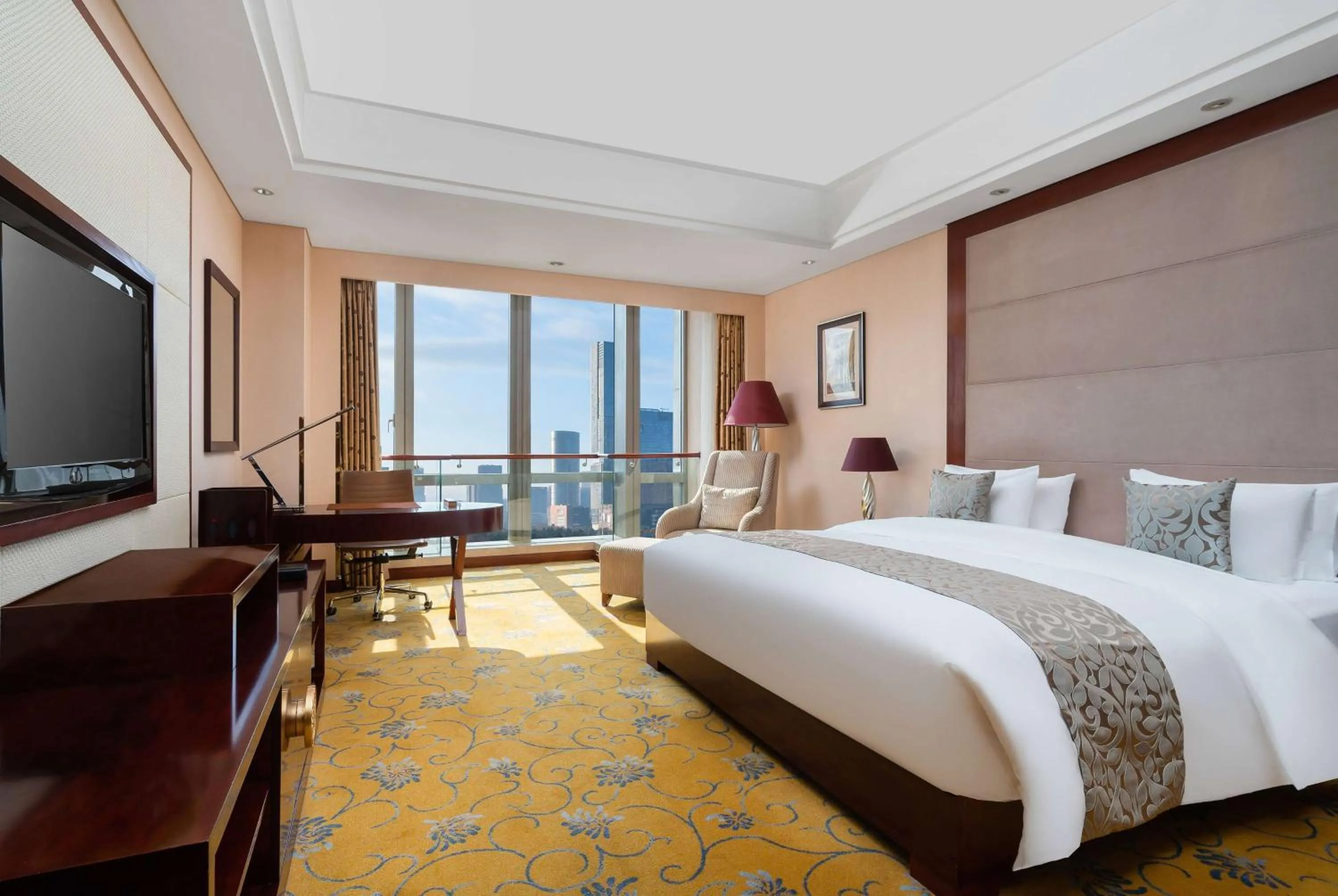 Photo of the whole room, Bed in Howard Johnson Tropical Garden Plaza Kunming Chenggong