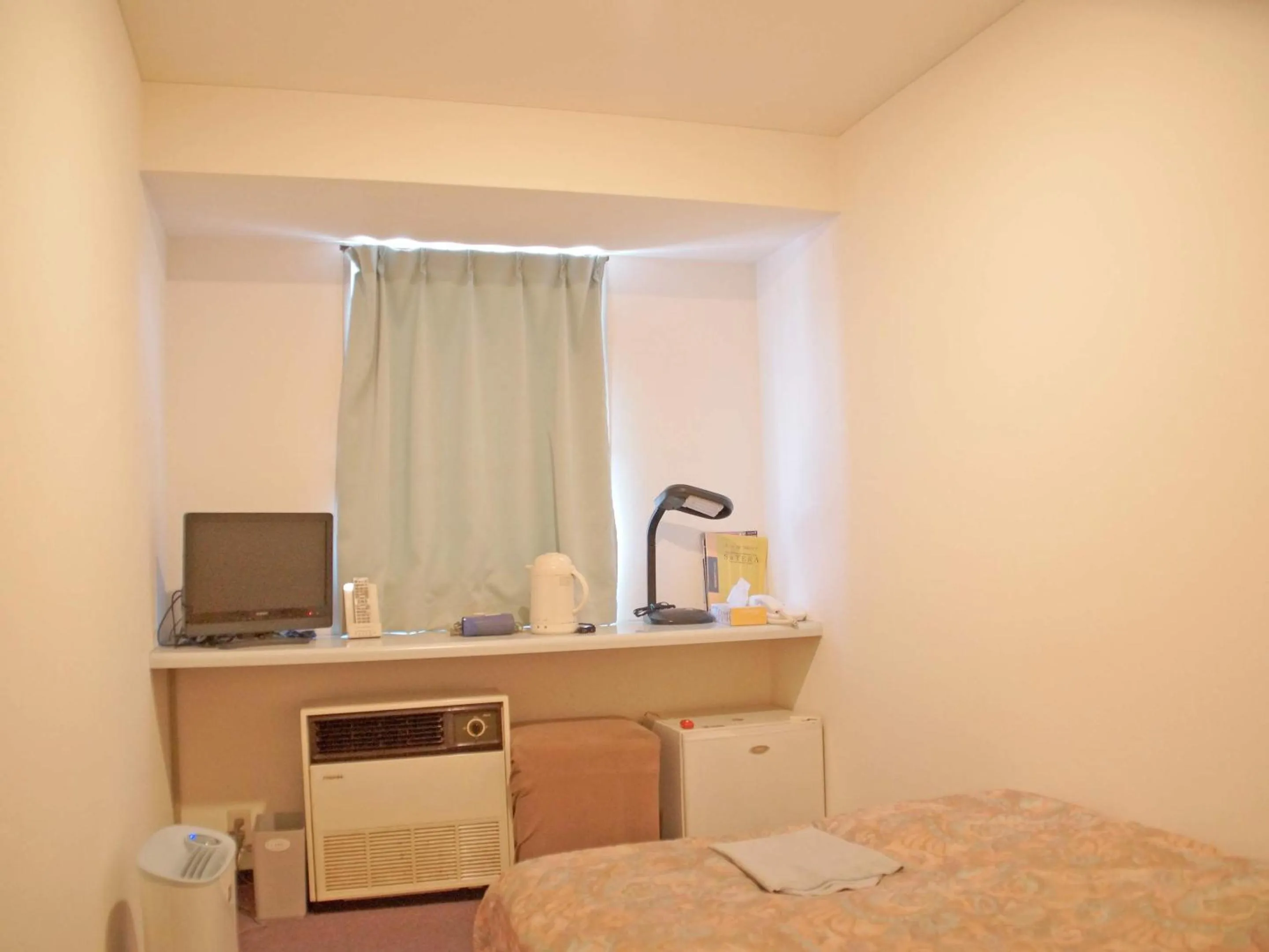 Area and facilities, Bed in Business Hotel Chateau Est Takamatsu
