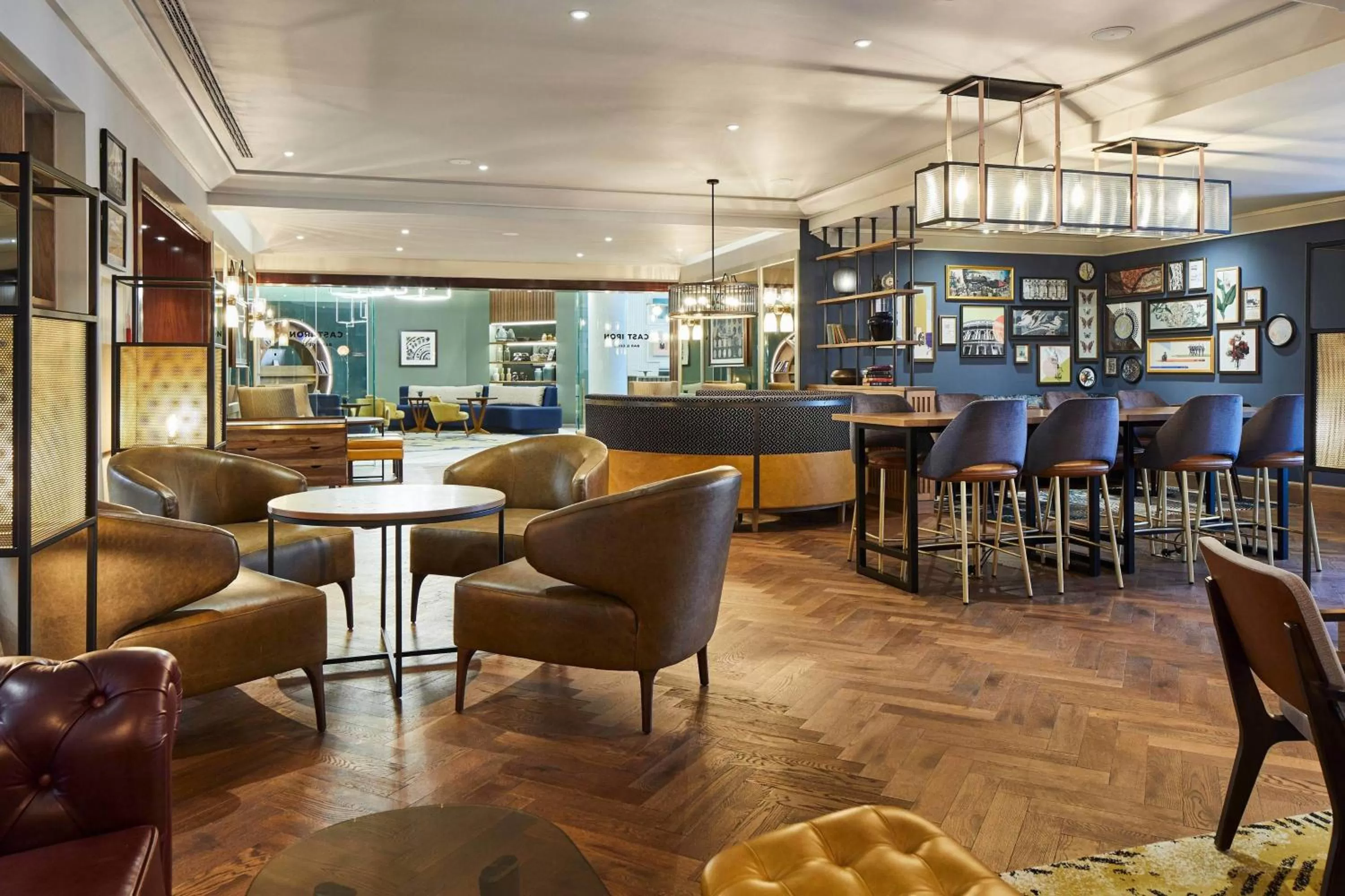 Lounge or bar in London Marriott Hotel Kensington