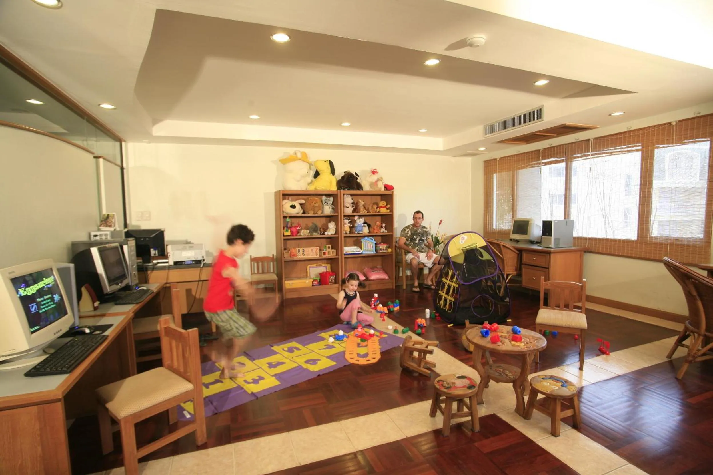 Kids's club in Sunset Beach Resort