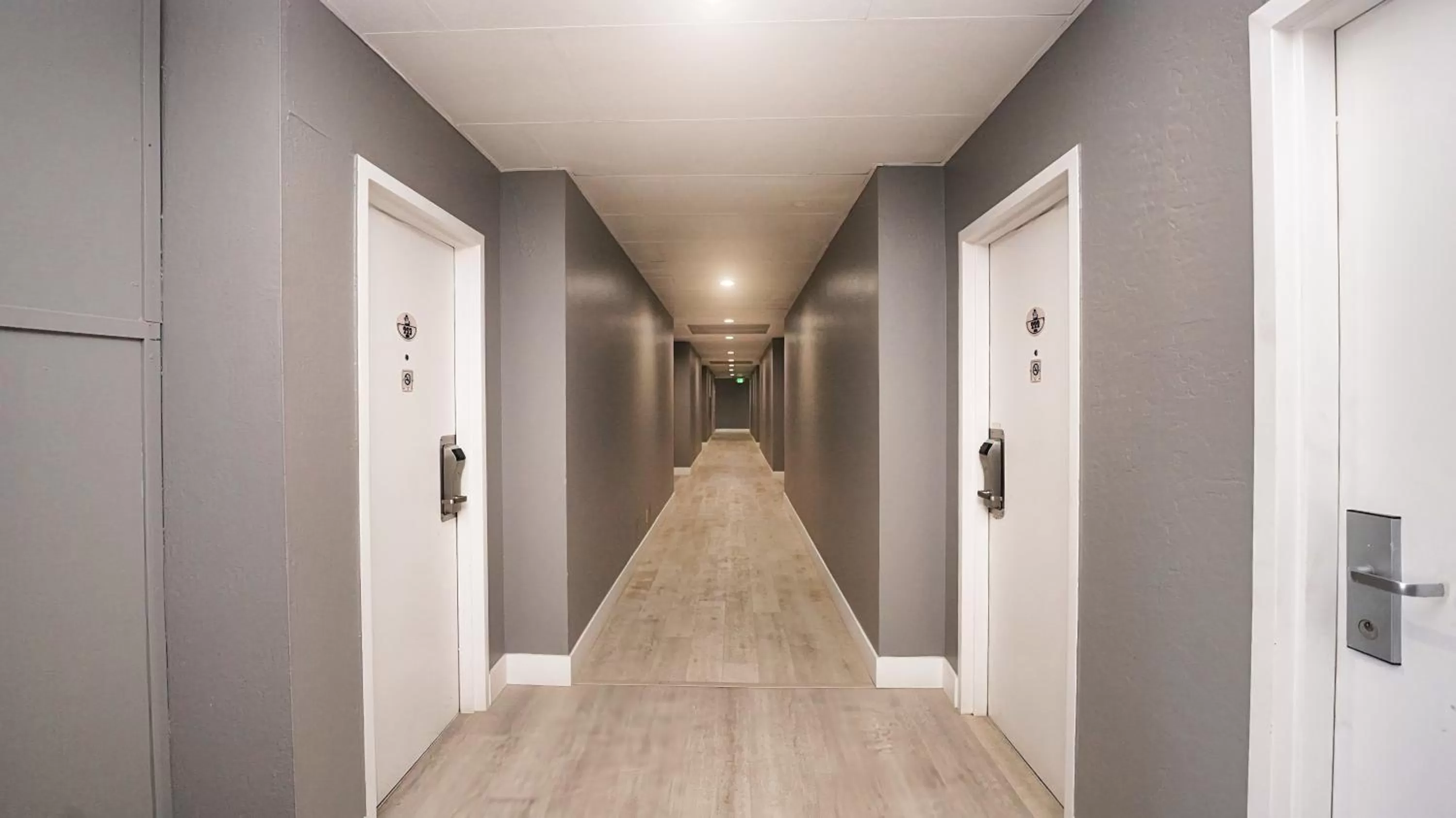 Property building in SeaSide Inn & Suites