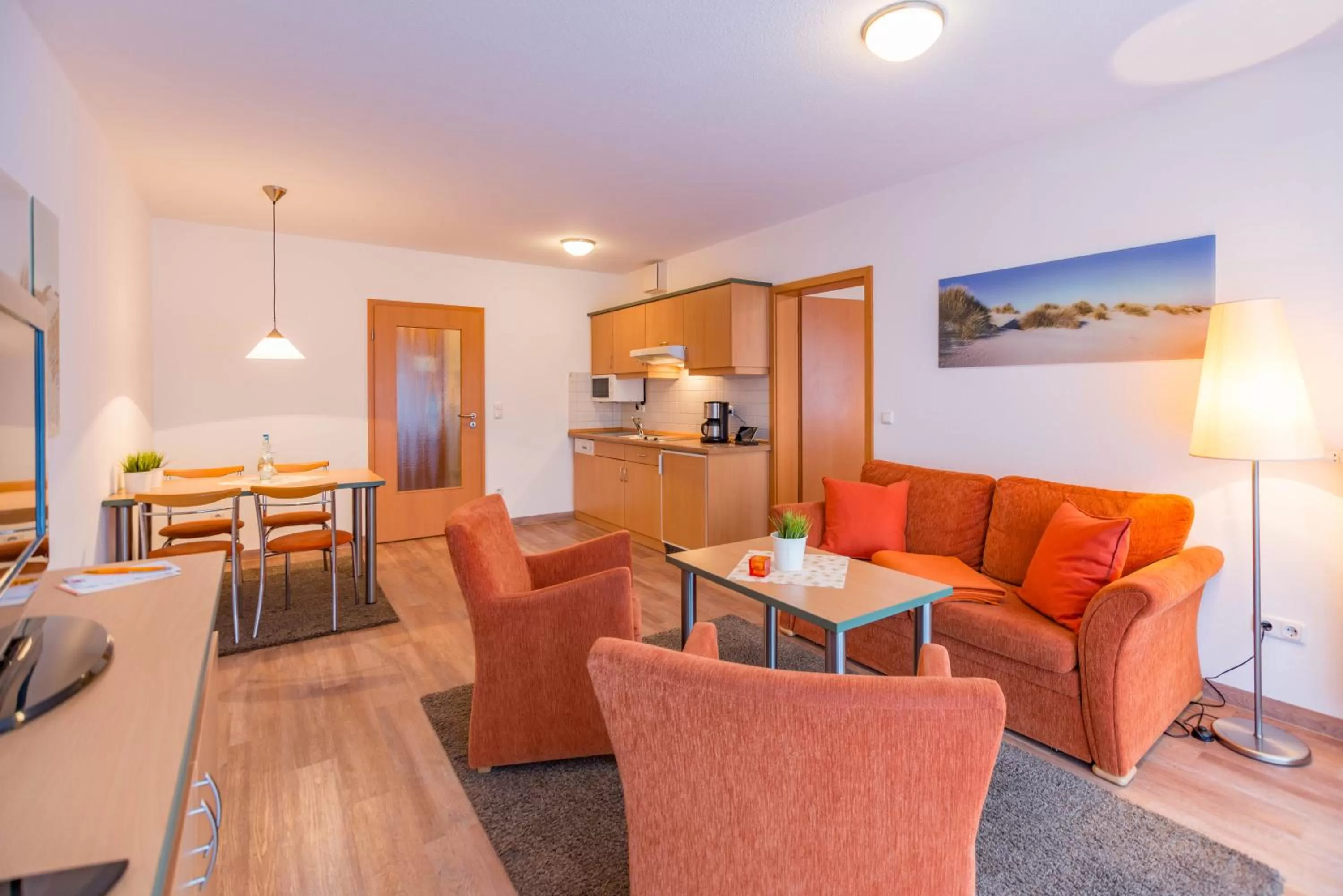 Photo of the whole room, Seating Area in Am Weststrand Apartmenthaus Waldeck