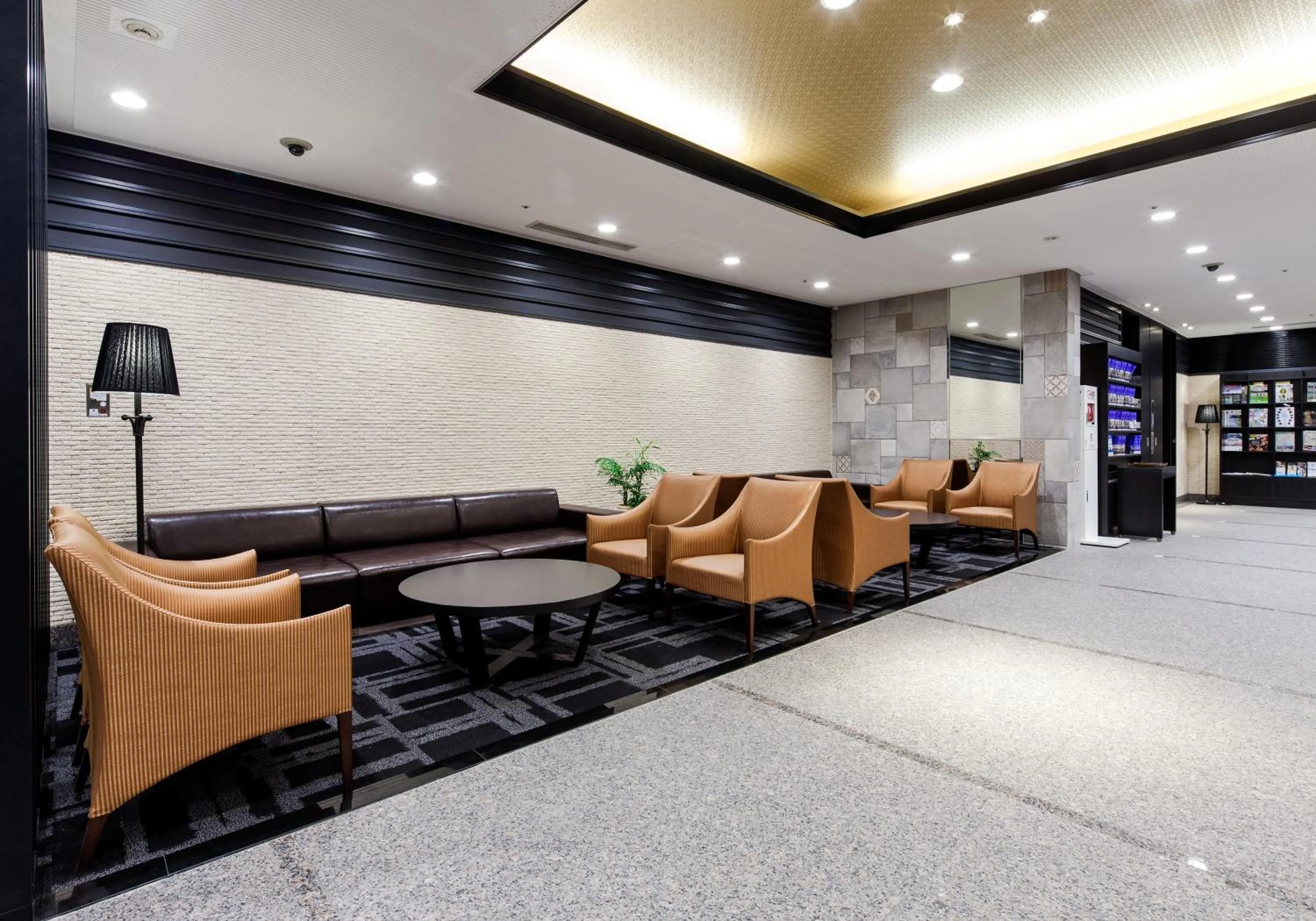 Lobby or reception in Daiwa Roynet Hotel Kobe Sannomiya