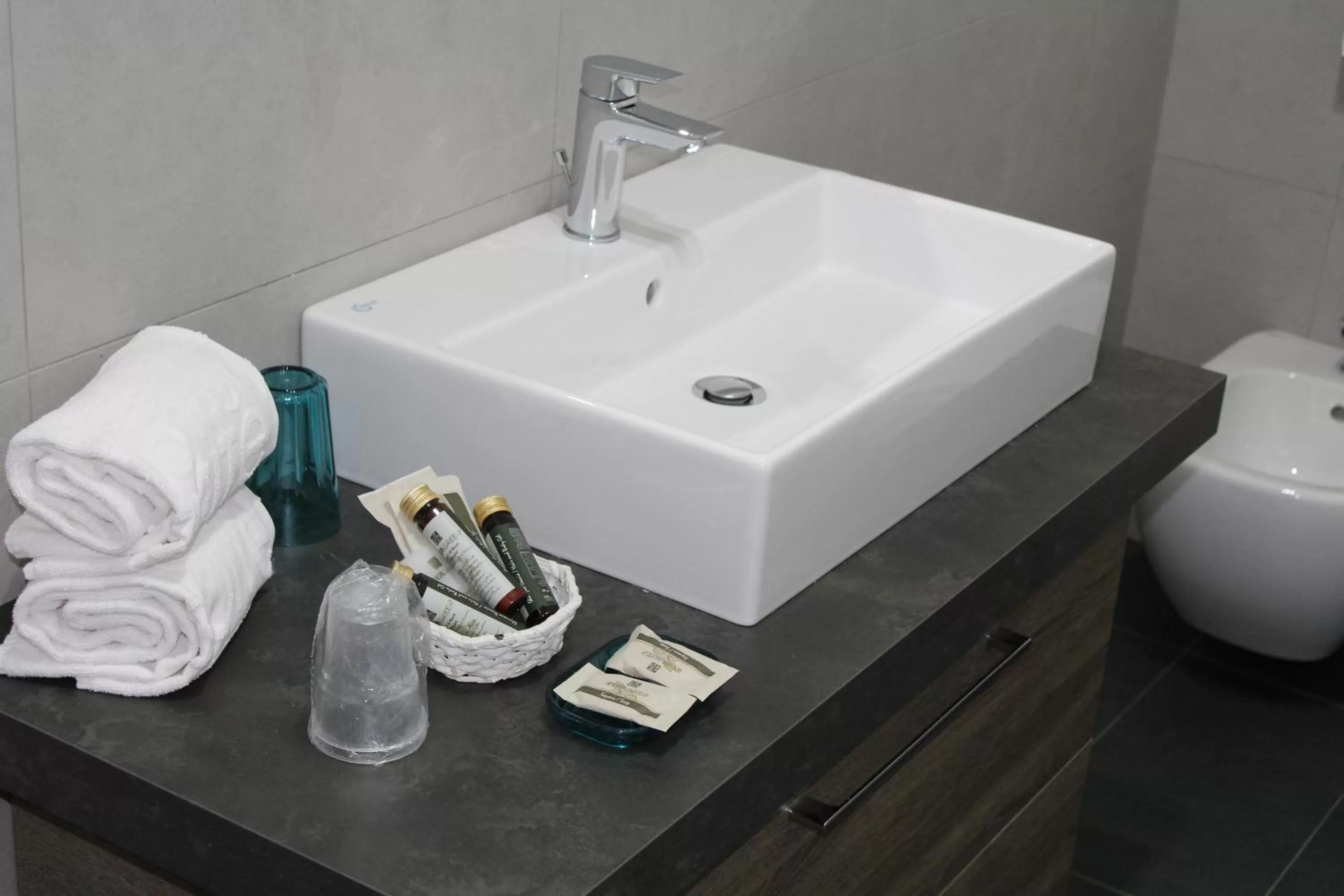 Photo of the whole room in Harmony Suite Hotel