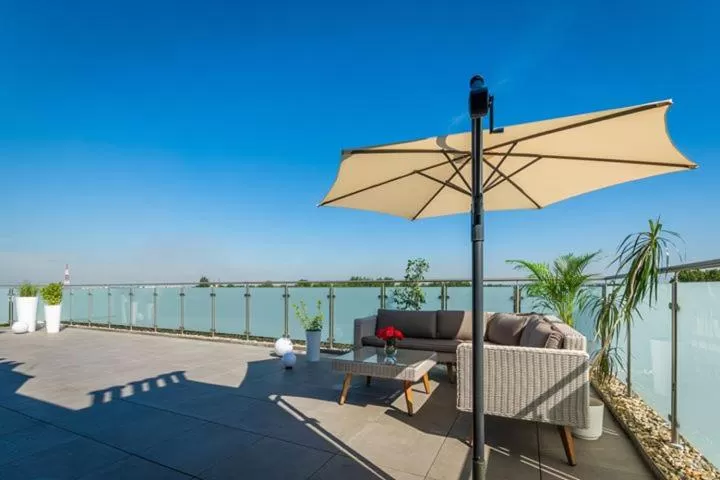 Balcony/Terrace in Hotel Lantier & Swimming Pool Zone