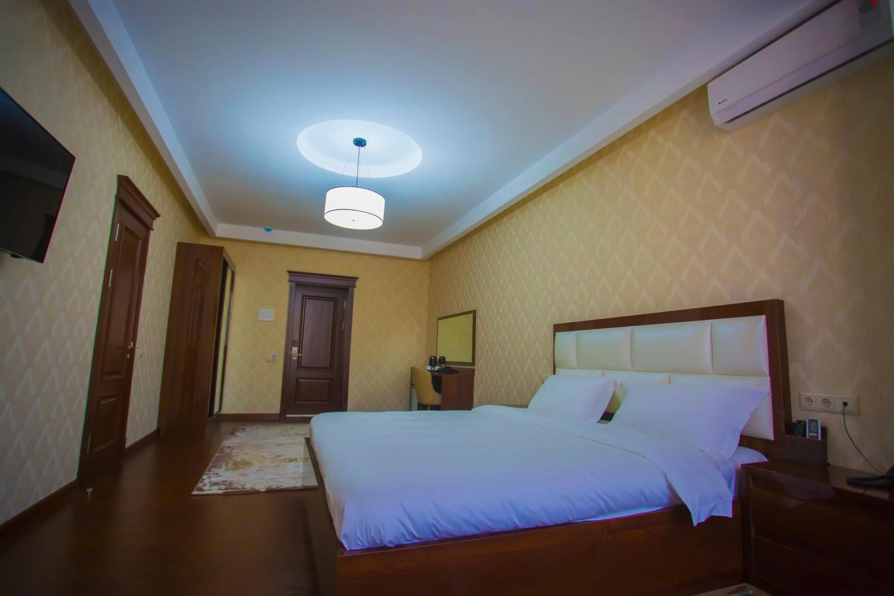 Photo of the whole room, Bed in HOTEL AYNI