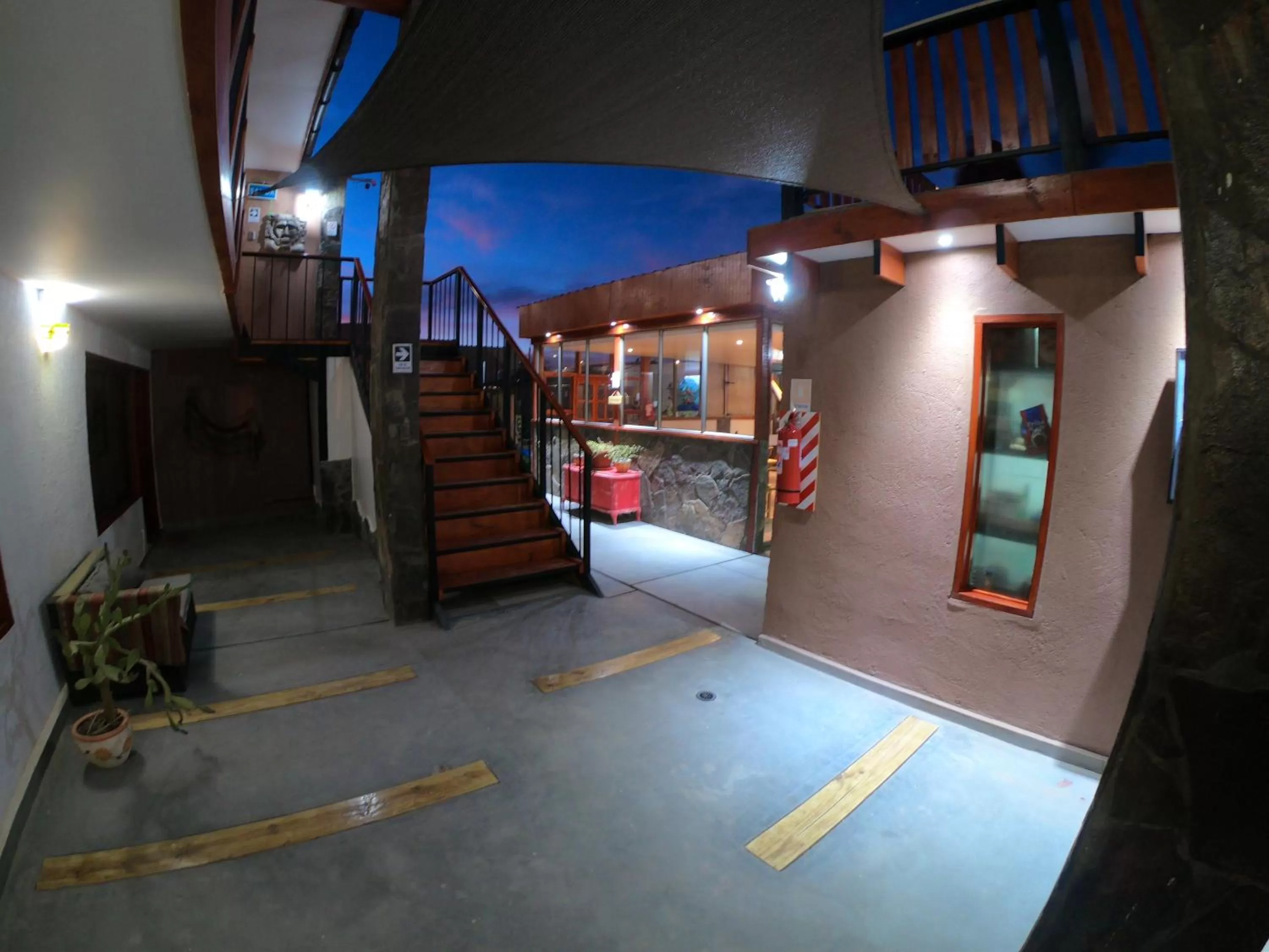 Communal lounge/ TV room in Hotel Casa Algarrobo