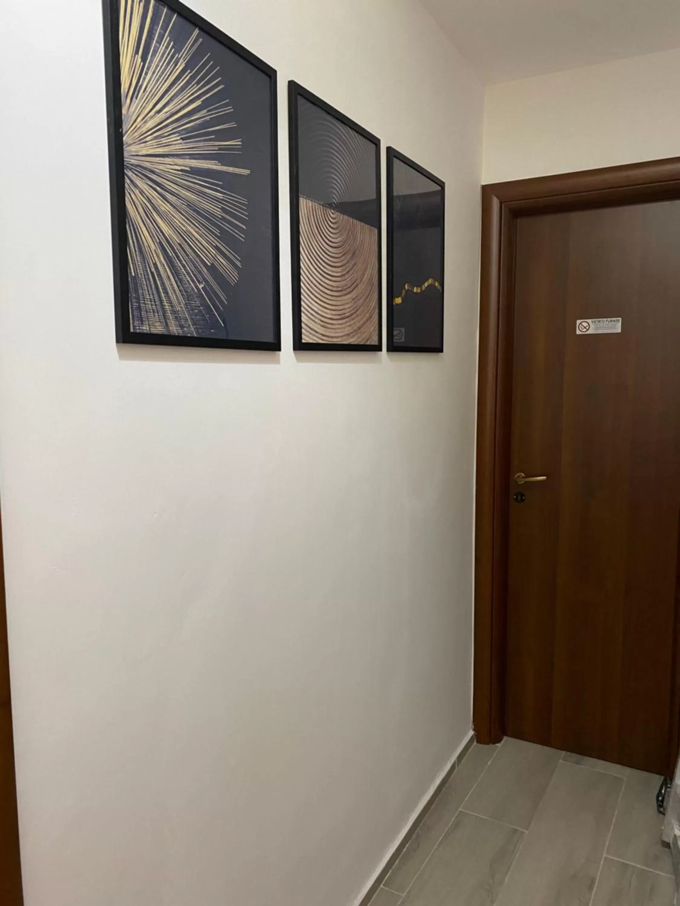 TV/Entertainment Center in Home Demetra