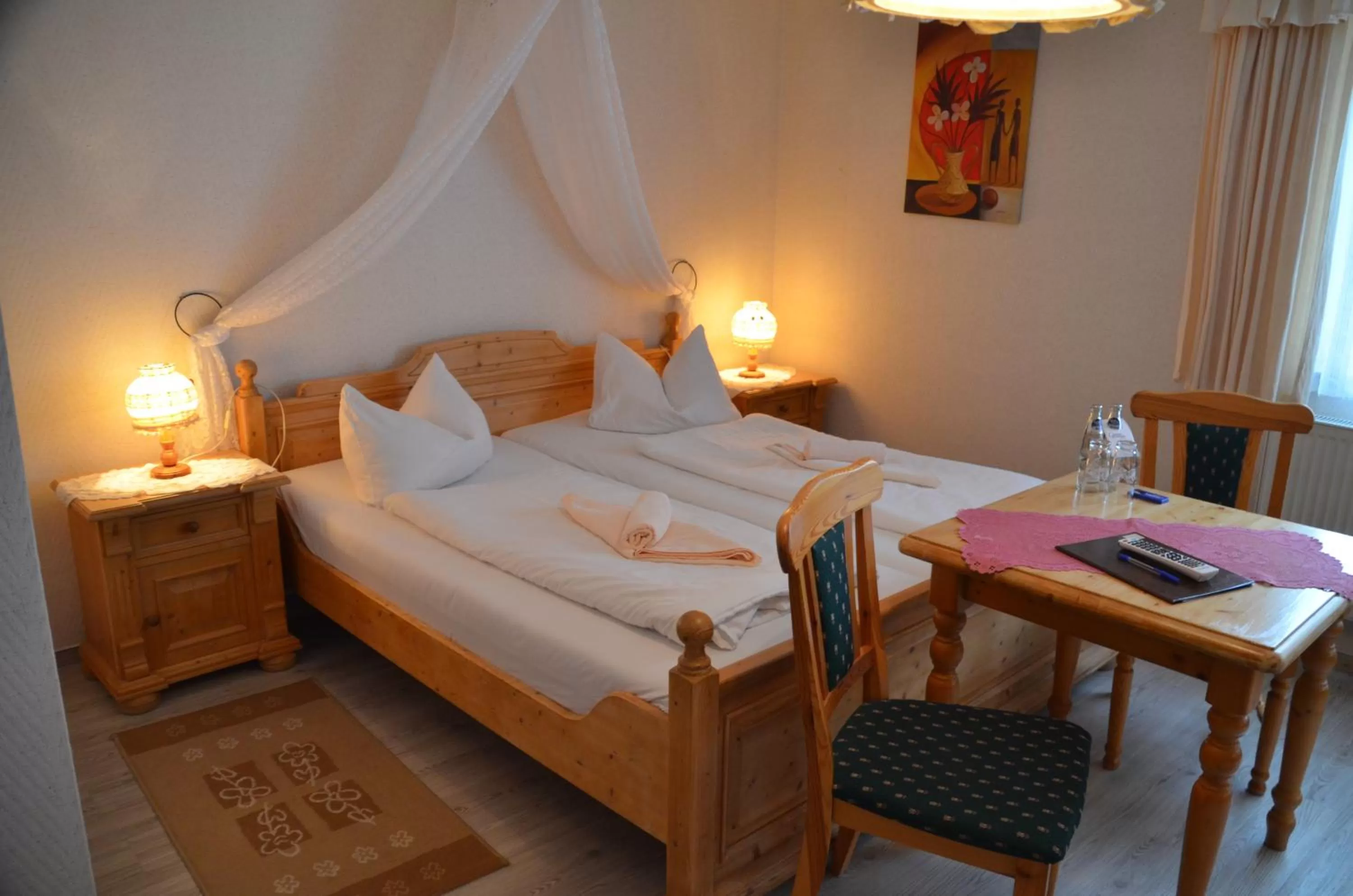 Bed in Landgasthof Zur Goldenen Aue