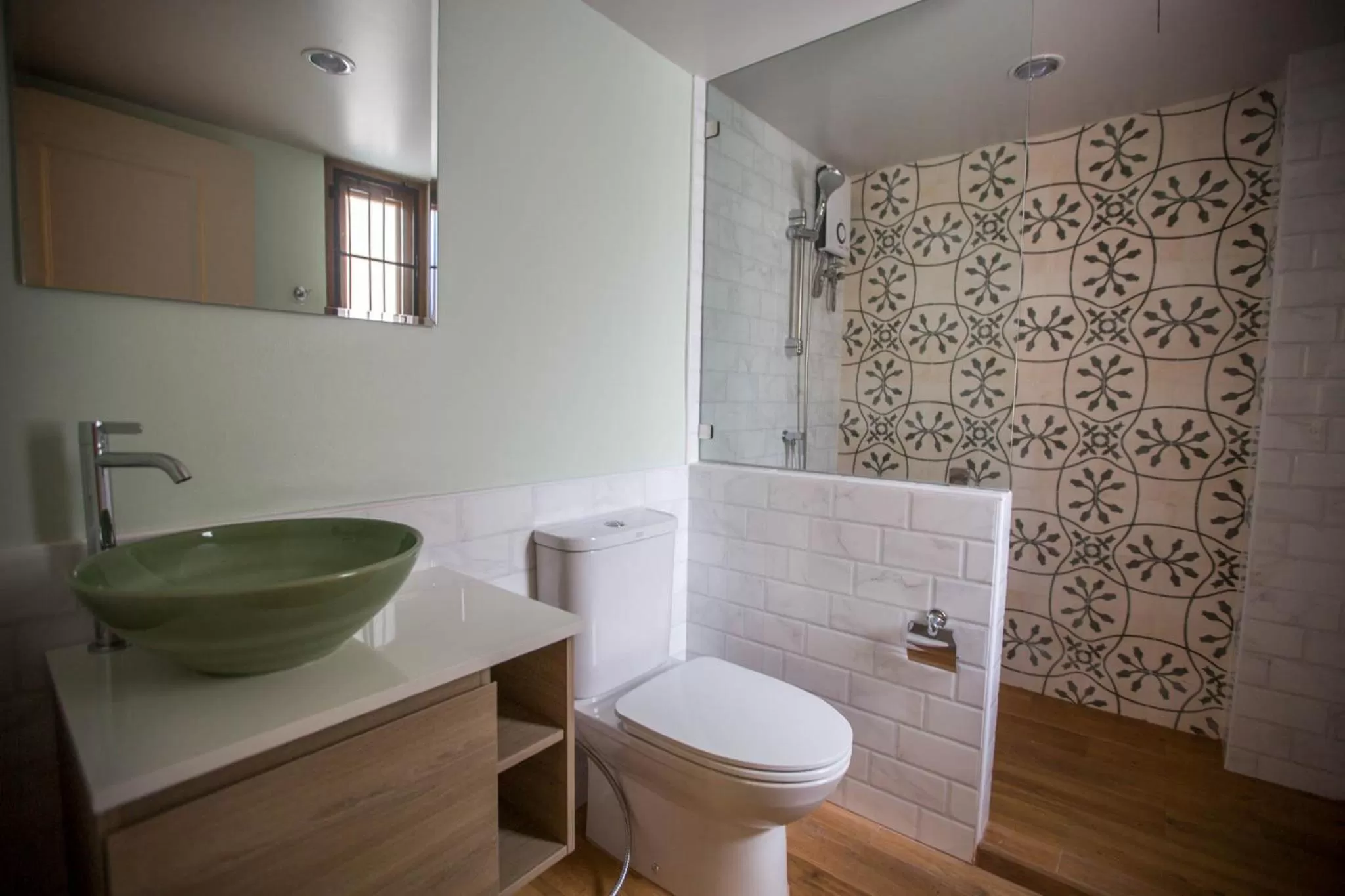 Vera Nidhra - Self check-in after 6pm