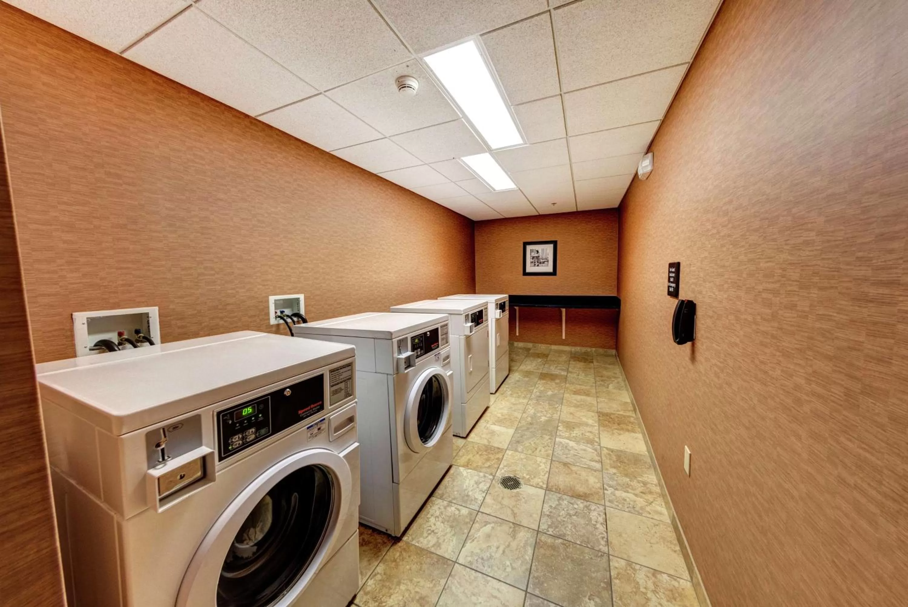 Property building in Hampton Inn & Suites Chadds Ford